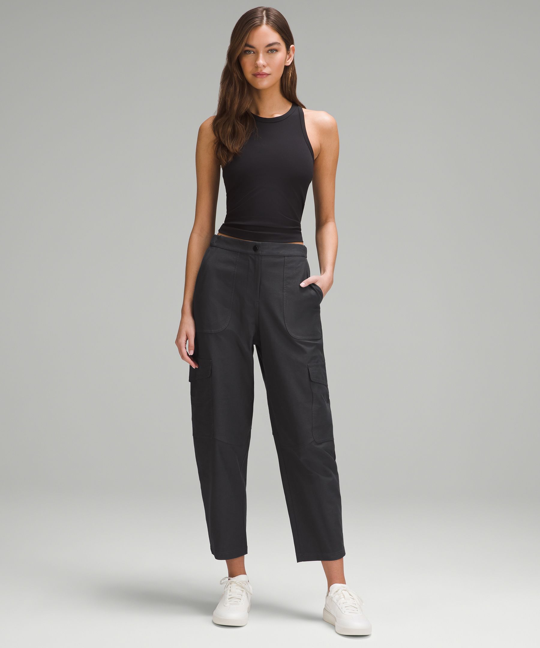 Light Utilitech Cargo Pocket High-Rise Cropped Pant