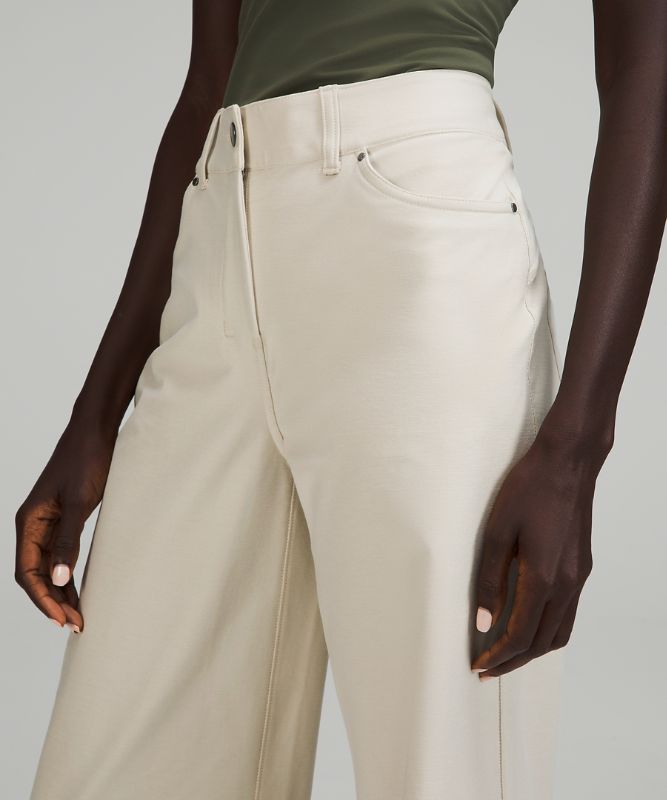 Pantalon à jambe large et cinq poches taille haute City Sleek *Light Utilitech