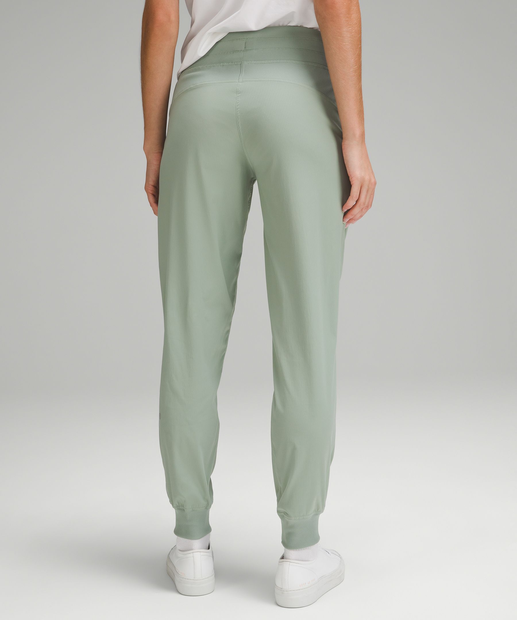 Lululemon Dance Studio Pants Green Size 2 - $70 (40% Off Retail) - From  Lindsey
