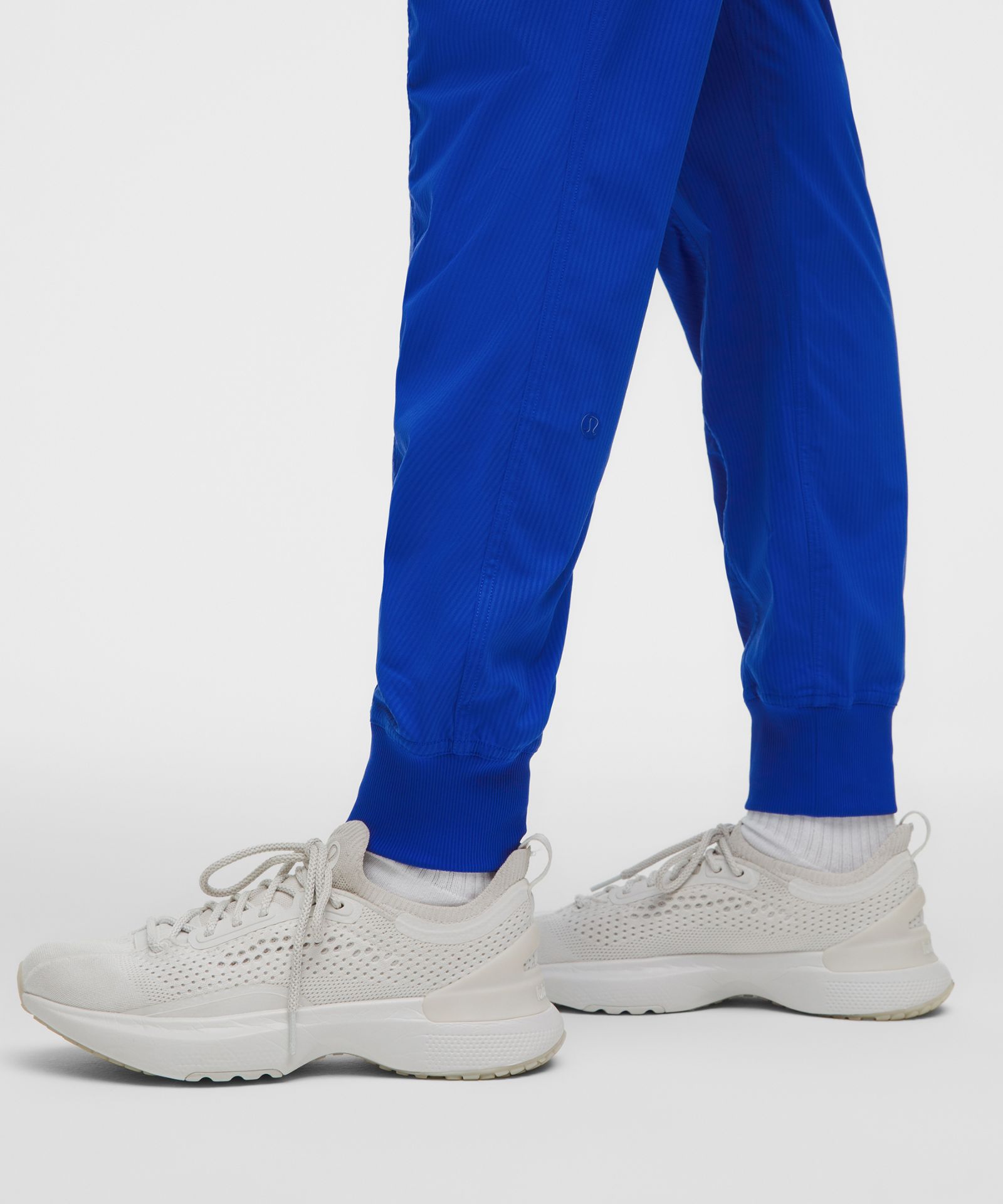 Женские джоггеры Lululemon Dance Studio Mid-Rise — фото 7