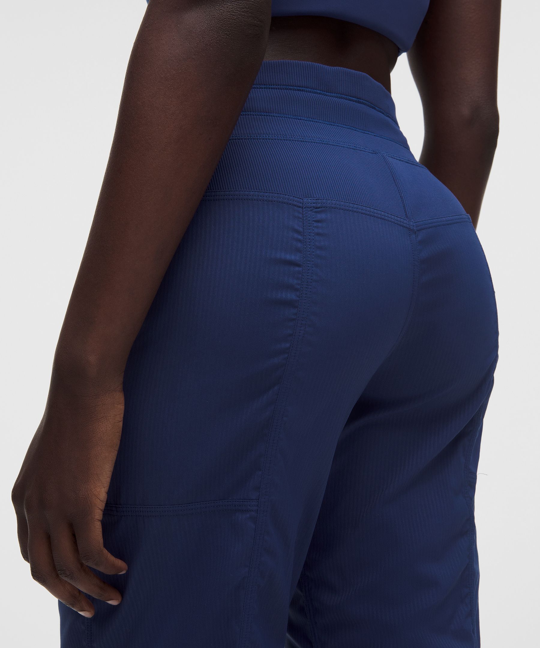 Dance Studio Mid-Rise Pant *Regular