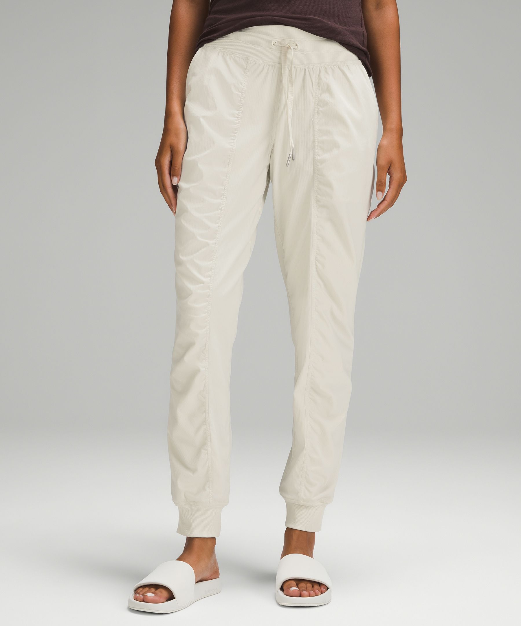 White jogger best sale pants womens