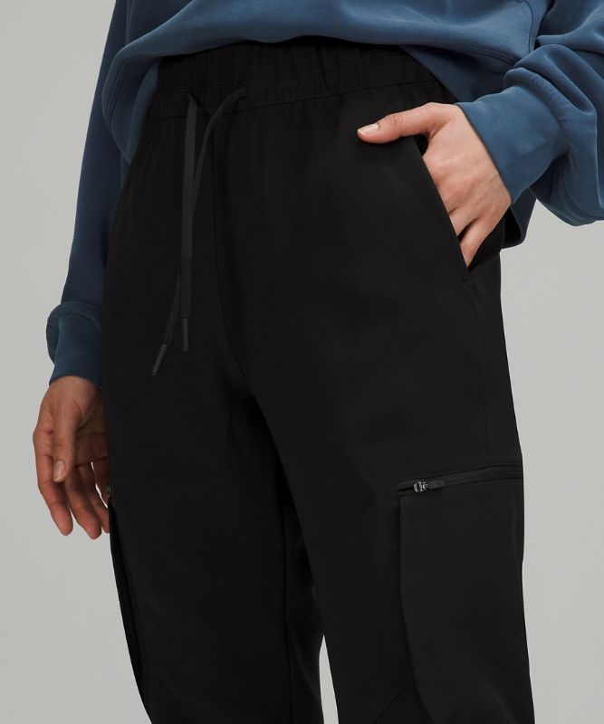 Relaxed Mid-Rise Cargo Pant *Asia Fit