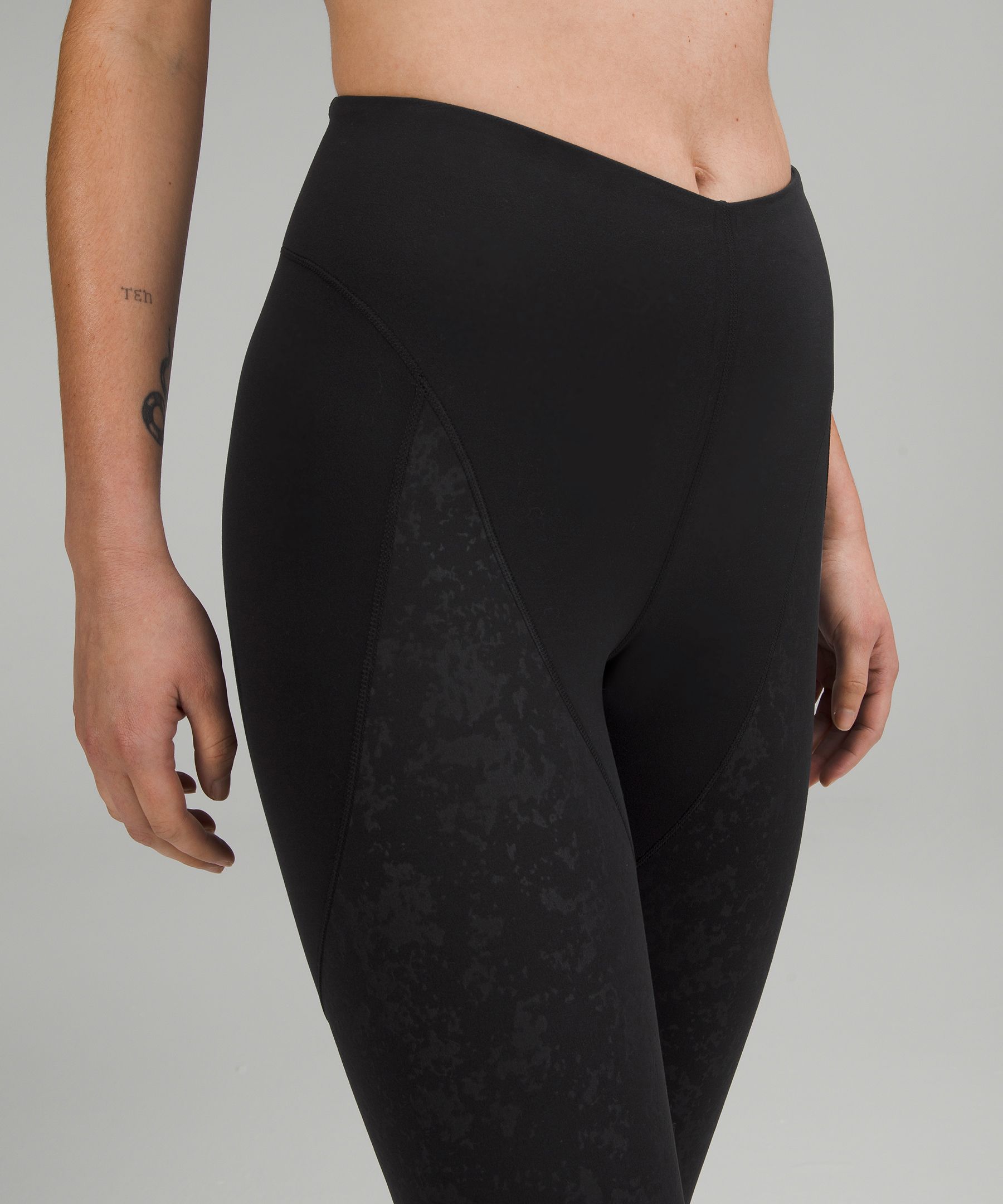 lululemon lab Embossed Nulu Yoga Tight 25" Lululemon NZ