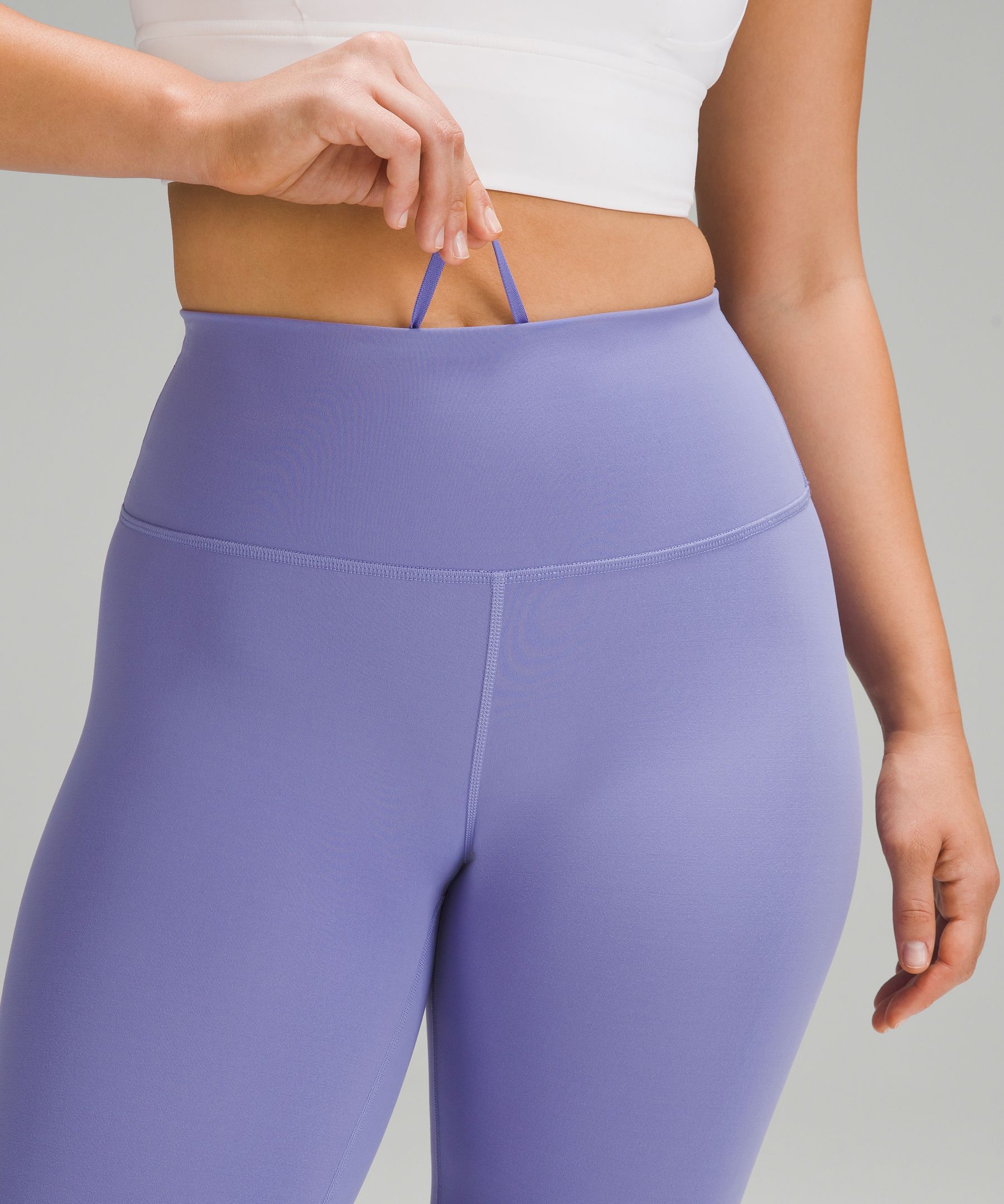 Lululemon Wunder Train Contour Fit High-Rise Tight 25". 4