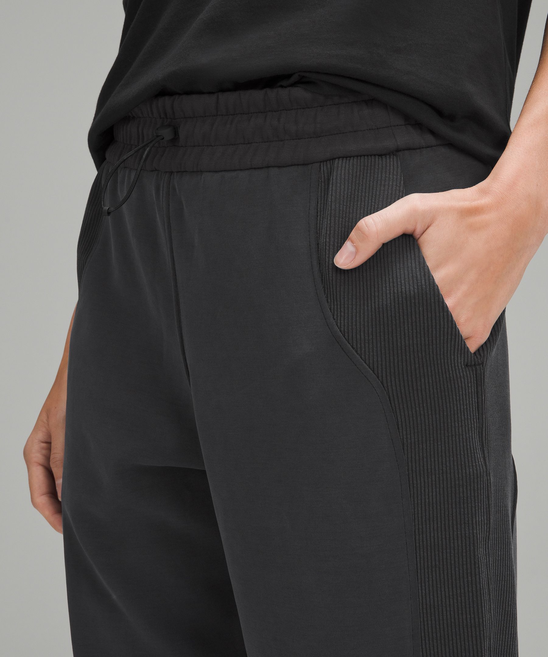 Brushed Softstreme Ribbed High-Rise Jogger *Full Length