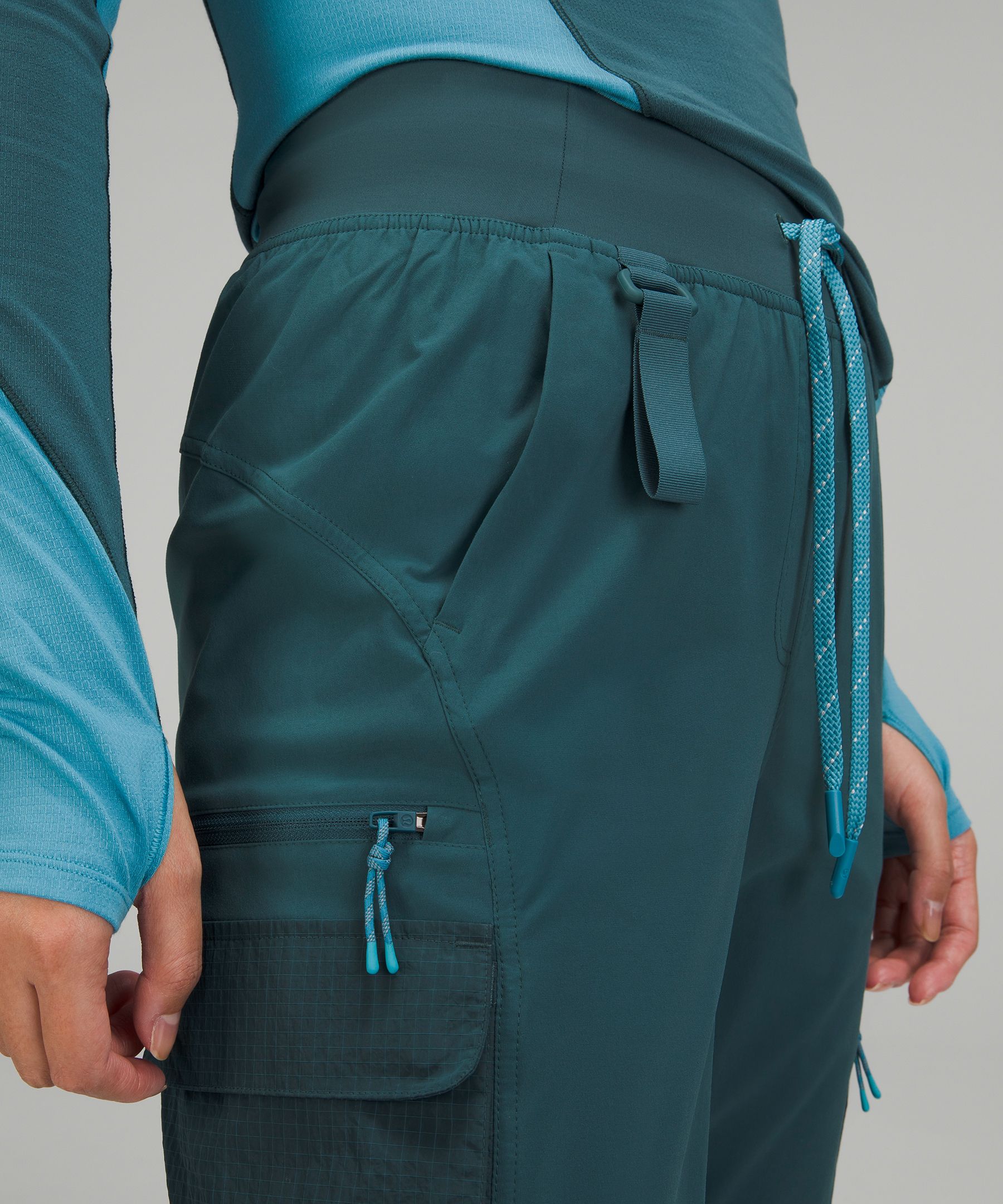 Cargo High-Rise Lined Hiking Pant