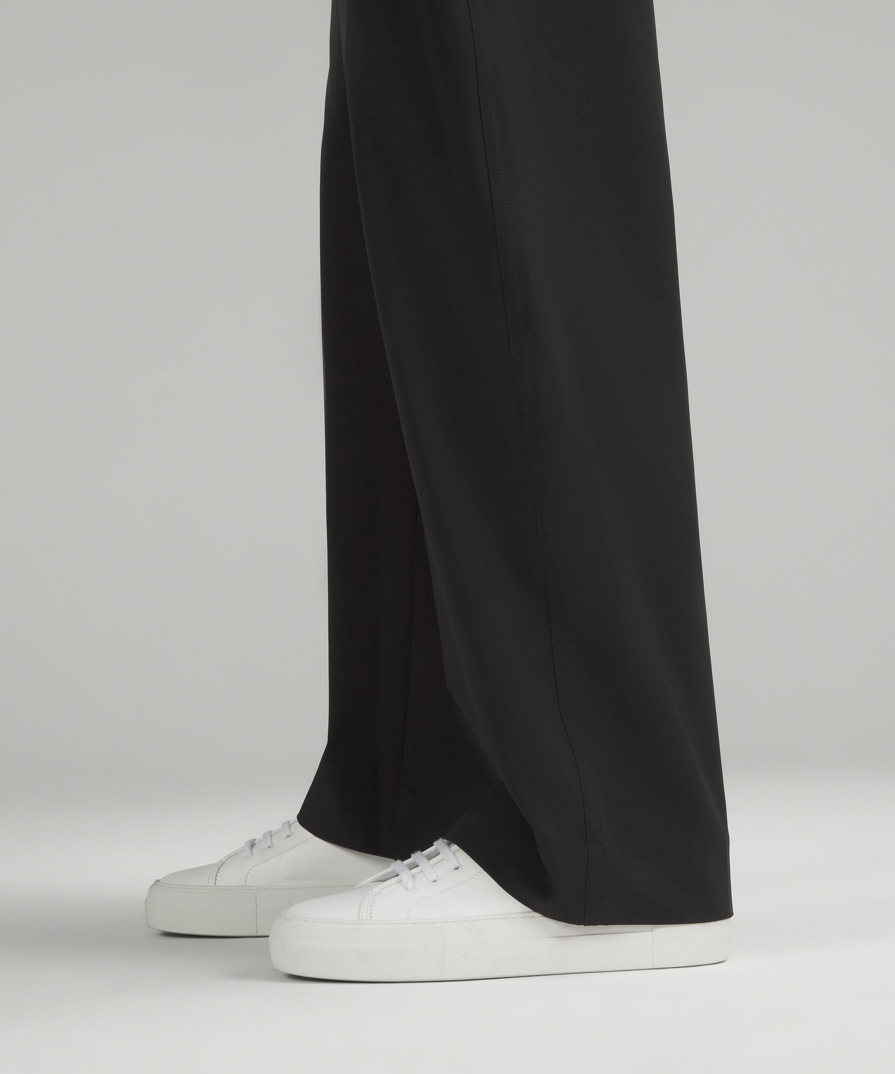 Woven Wide-Leg Mid-Rise Pant