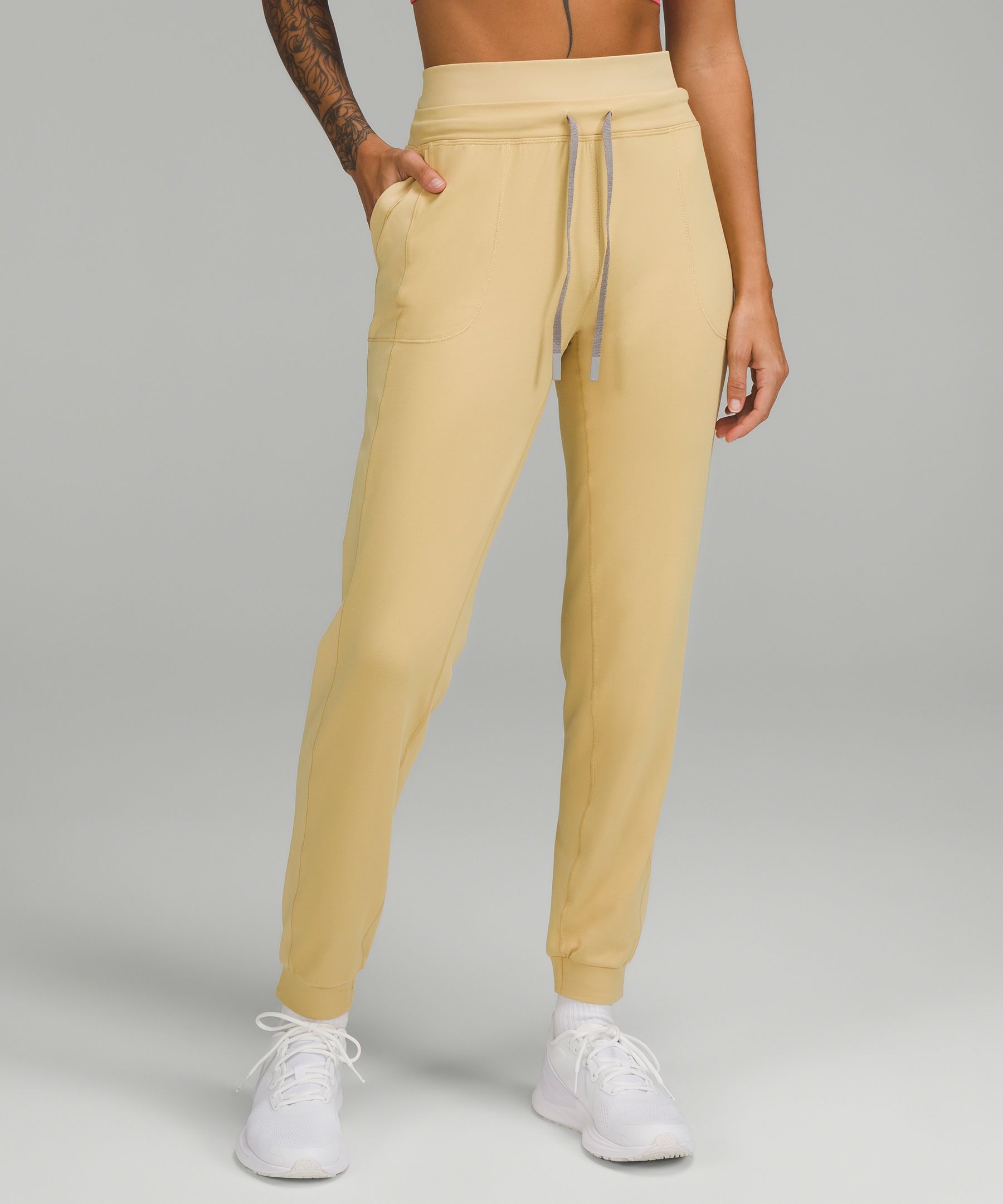 Lululemon store khaki joggers