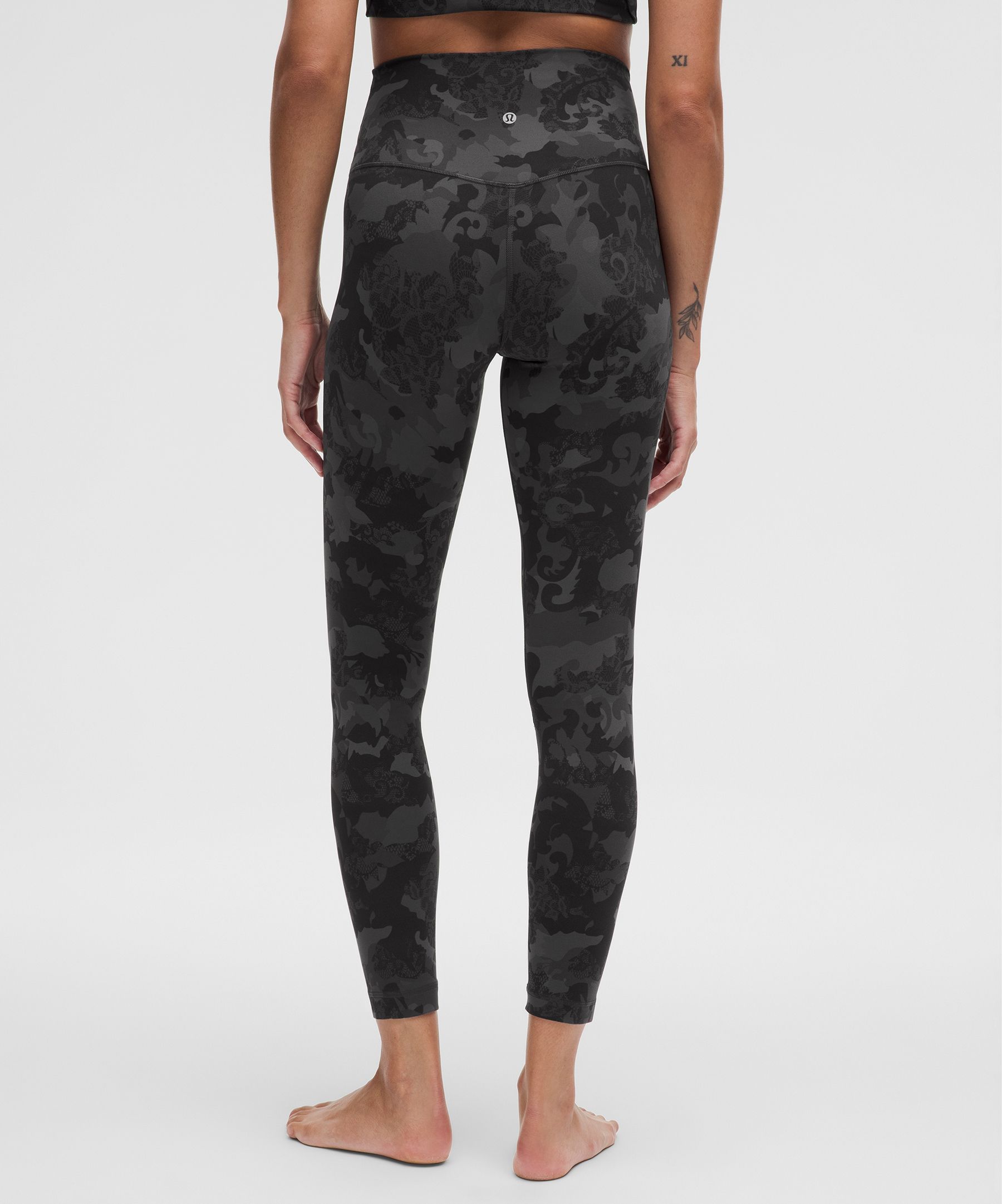 Deals NEW LULULEMON Align 25