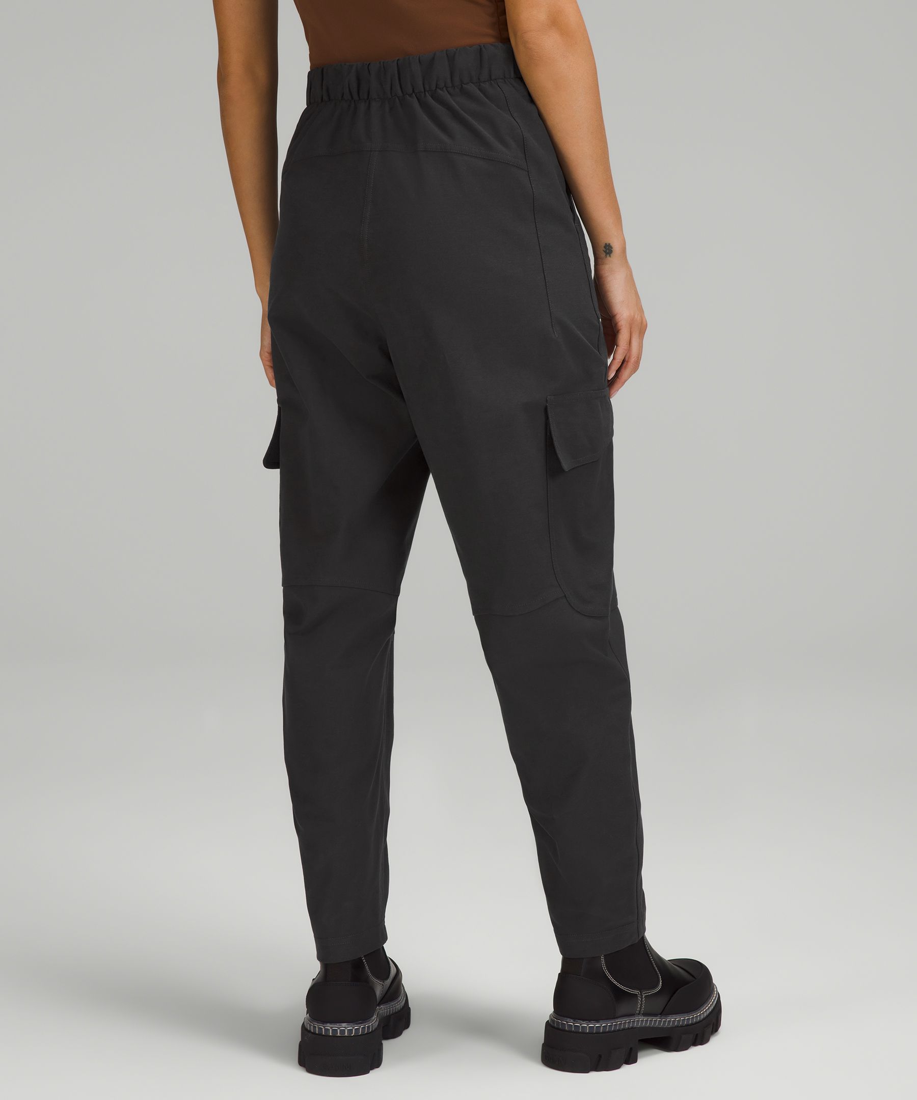 Light Utilitech Cargo Pocket High-Rise Pant *Asia Fit | lululemon SG