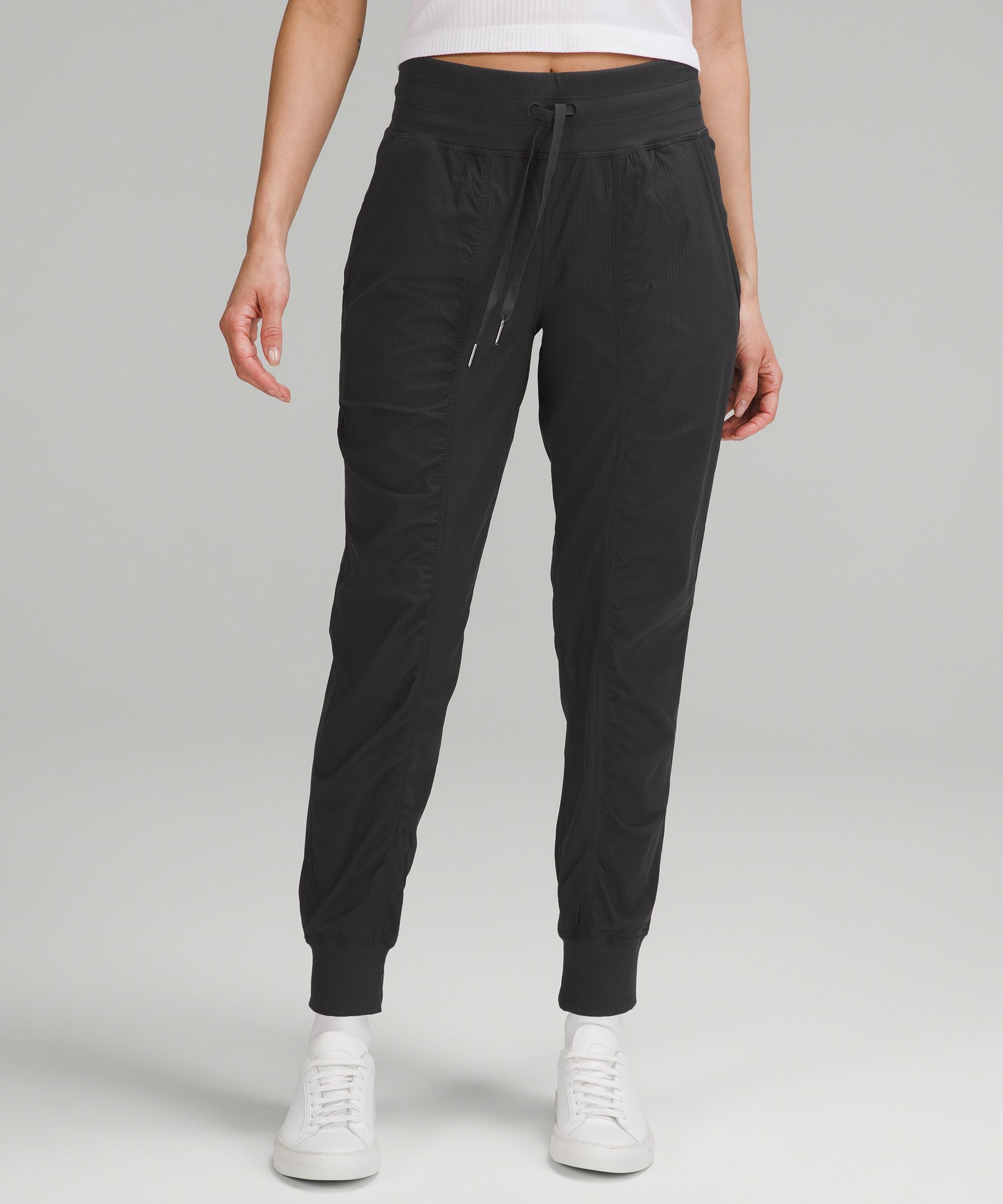 Dance Studio Mid-Rise Jogger *Asia Fit