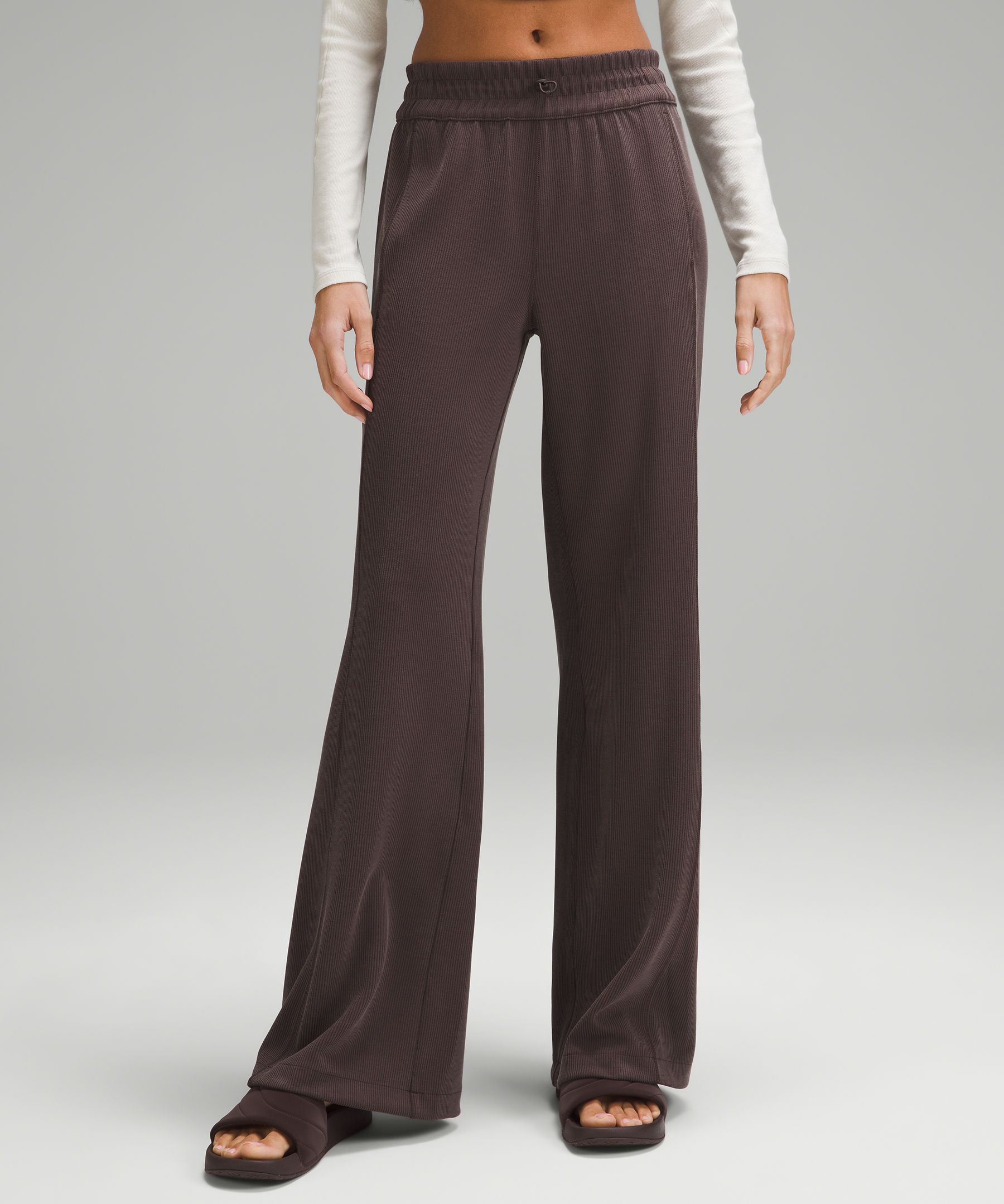 Ribbed Softstreme Mid-Rise Pant 32.5