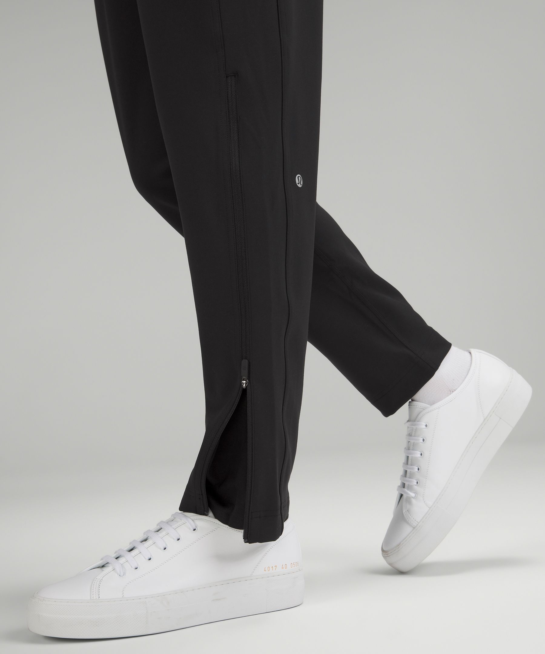 Track pants store zip leg