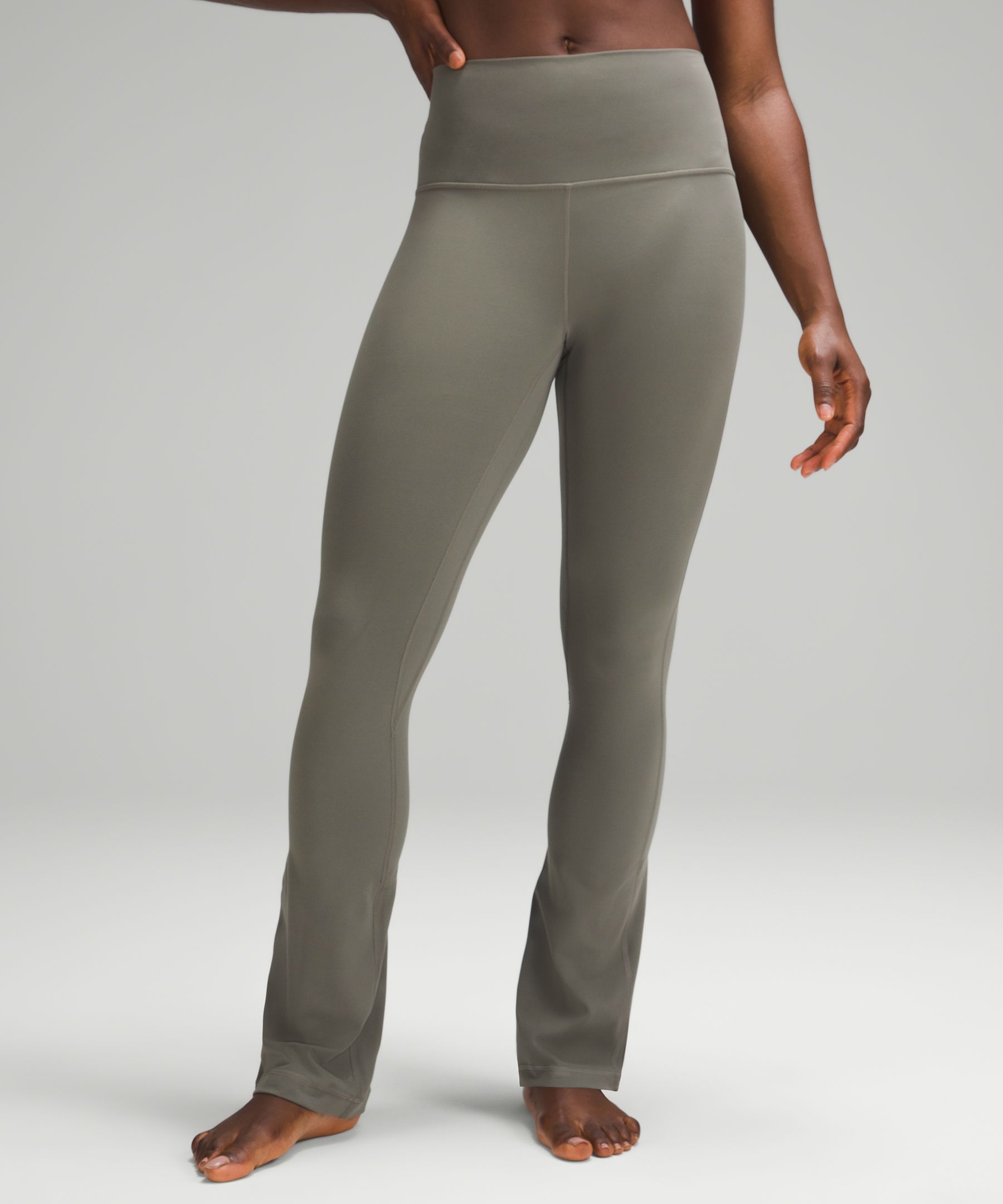 Feel The Groove Cross Front Leggings In Sage