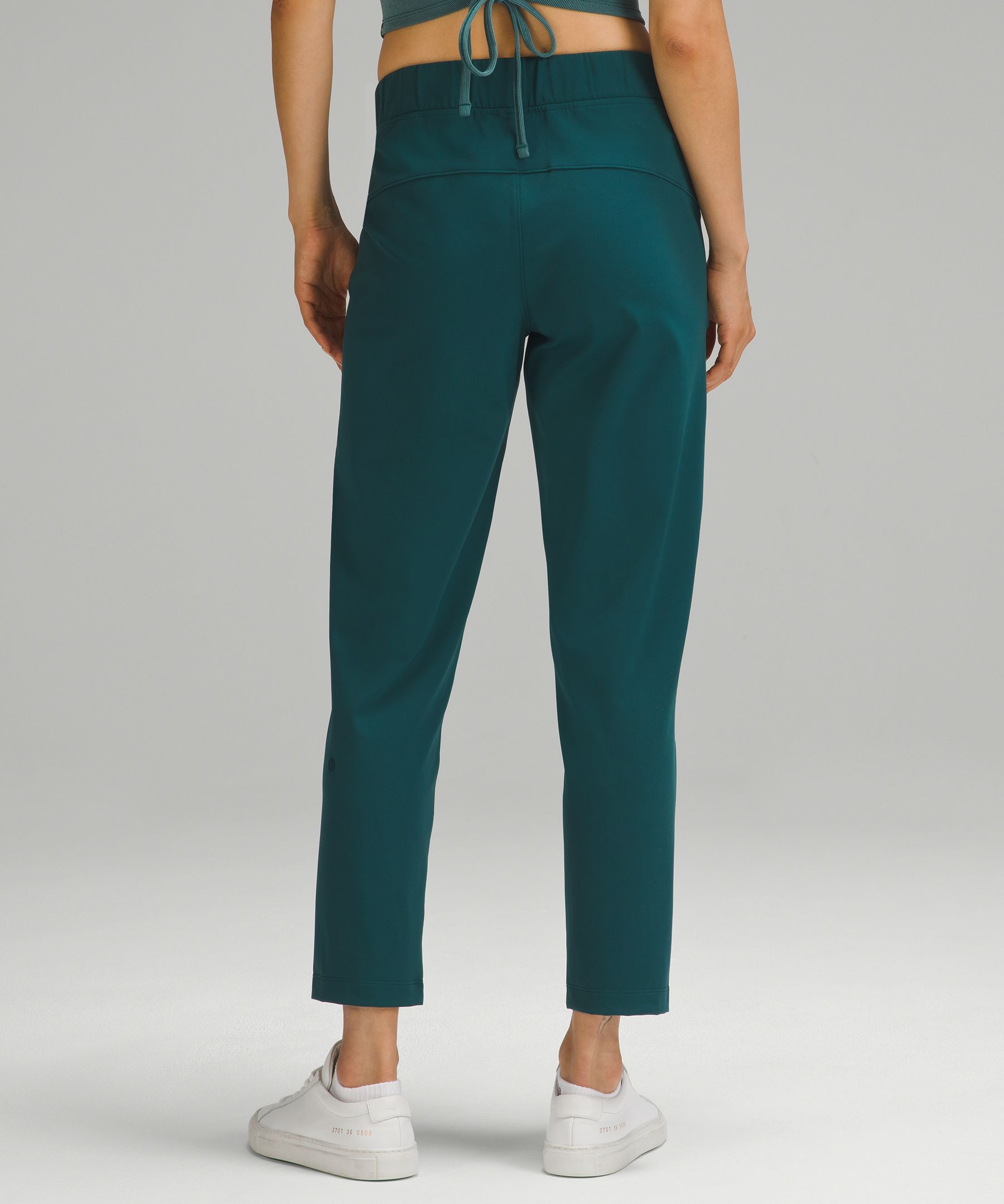 Asia mid-rise slim pant