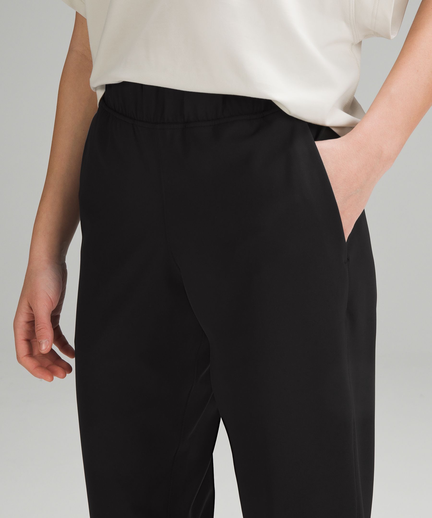 Luxtreme Slim-Fit Mid-Rise Jogger *Full Length | Lululemon JP