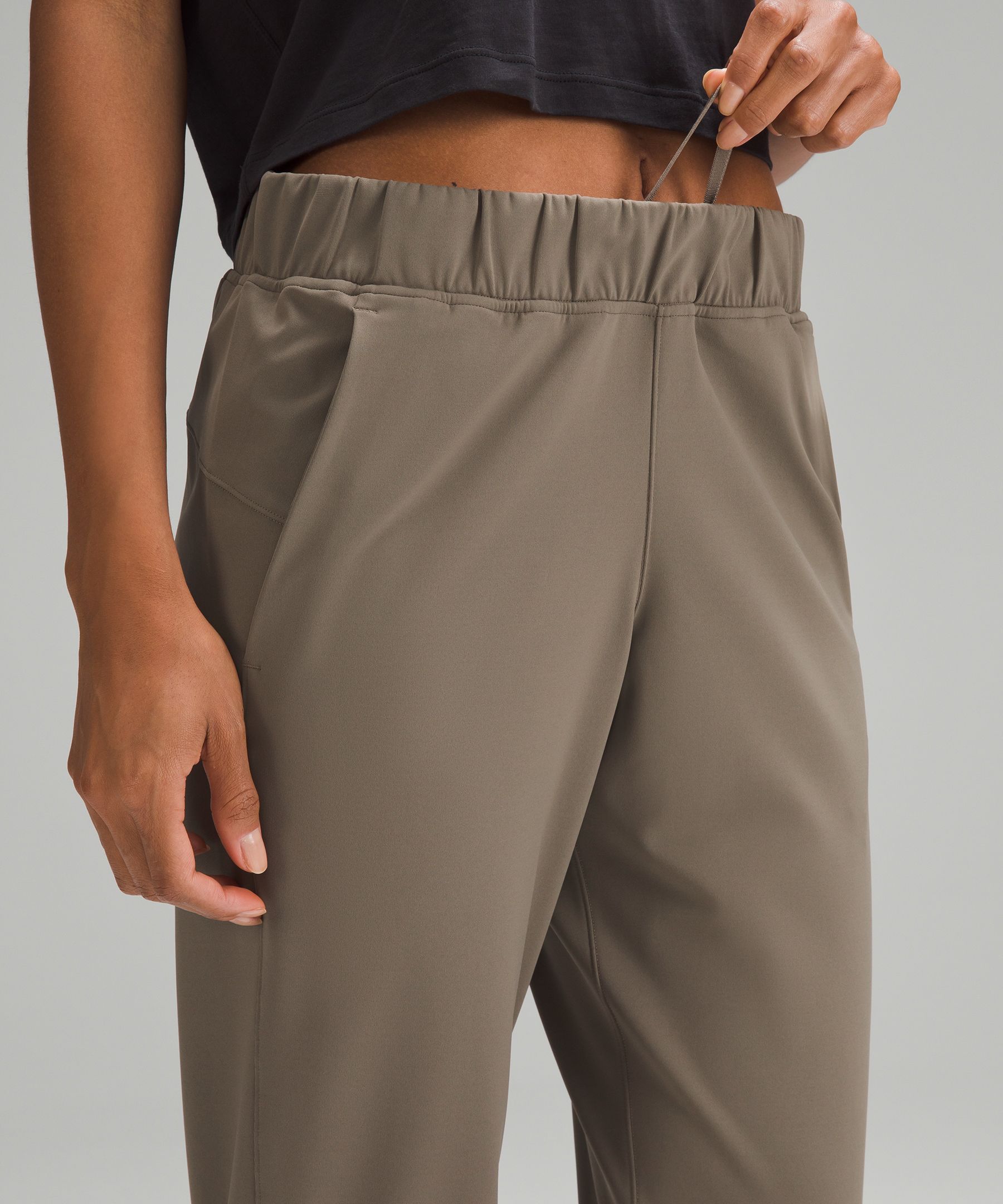 Luxtreme Slim-Fit Mid-Rise Jogger