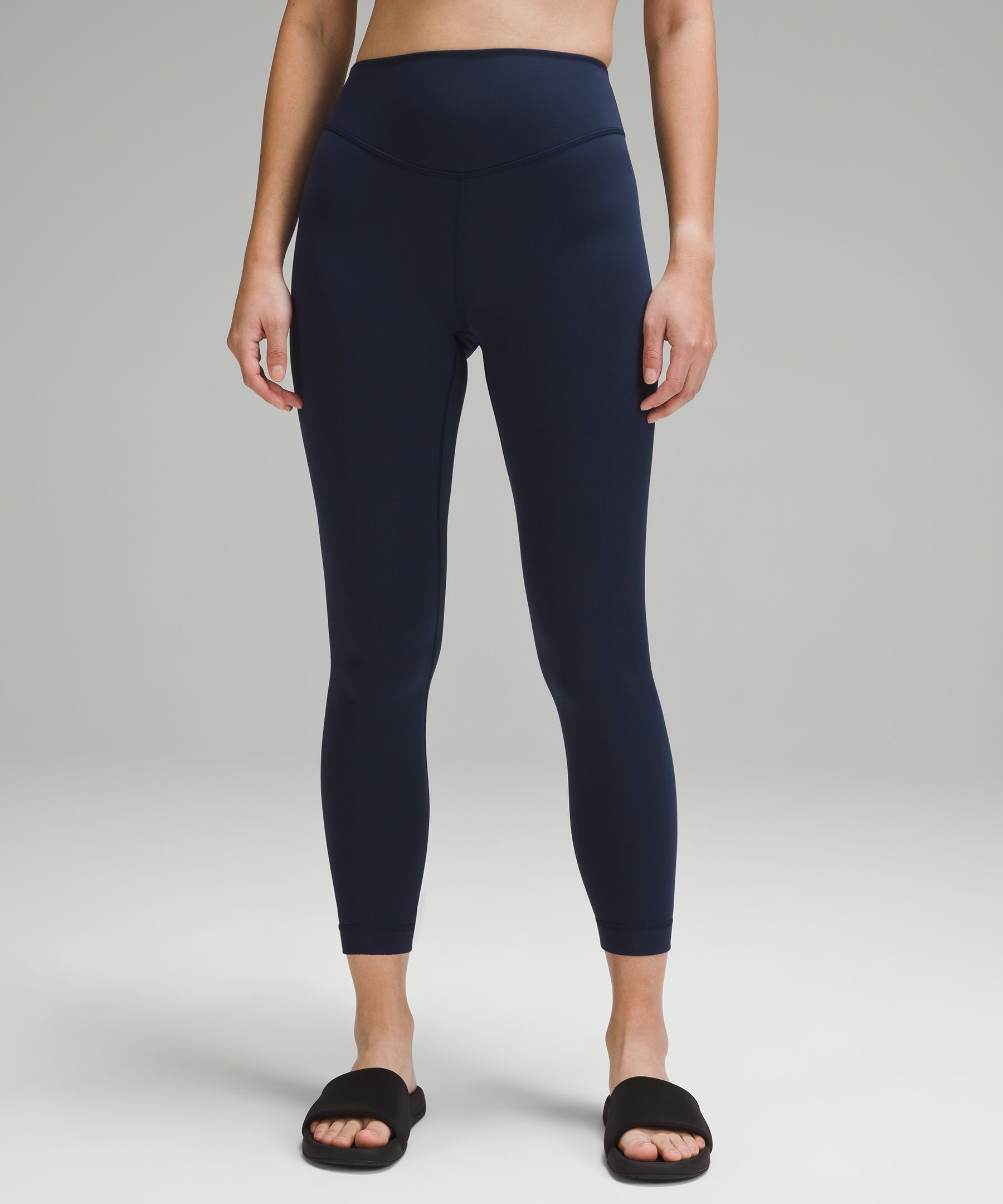 Lululemon Navy Blue Mid Rise Leggings Size 6 Skinny Printed