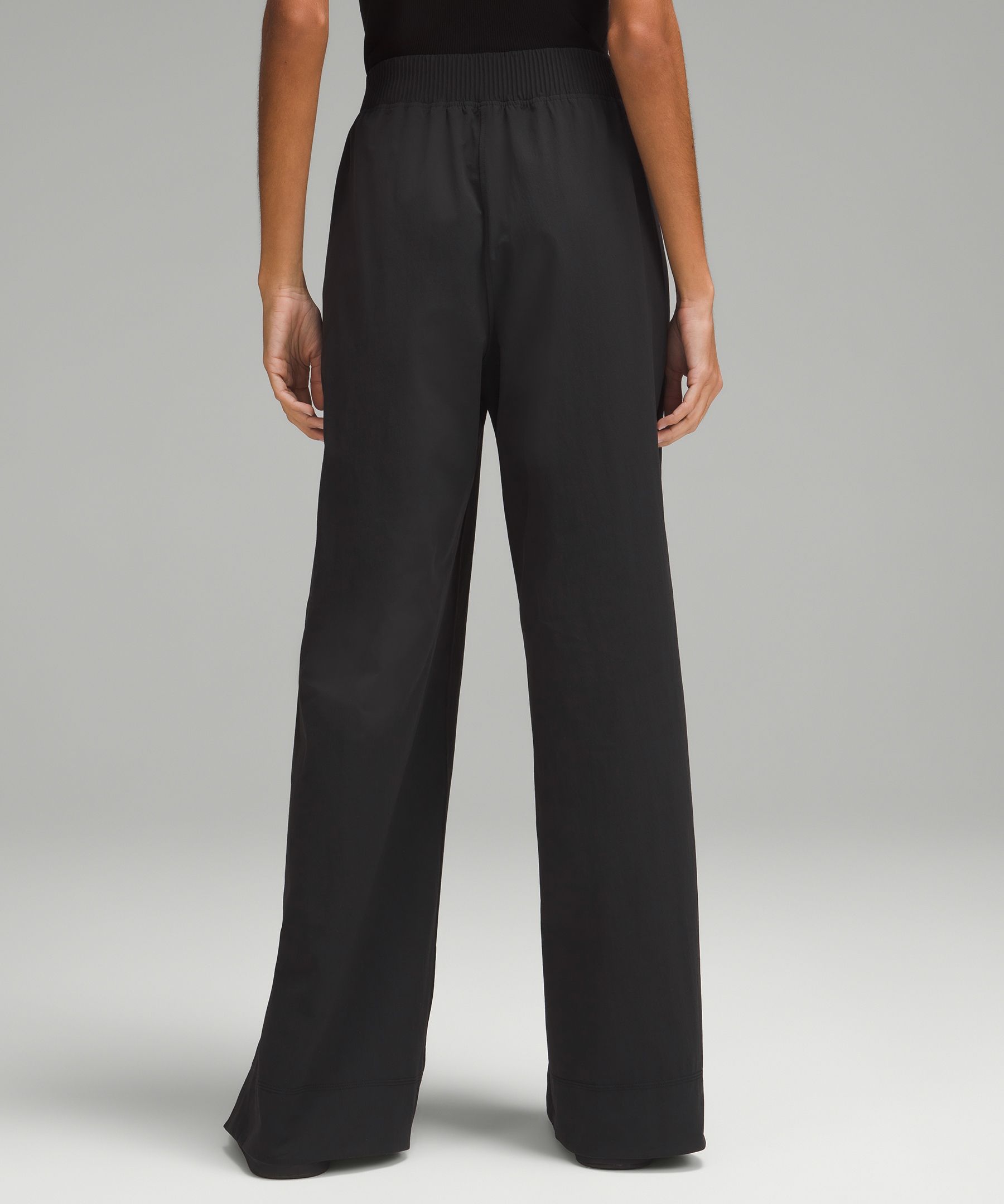 Stretch Woven High-Rise Wide-Leg Pant