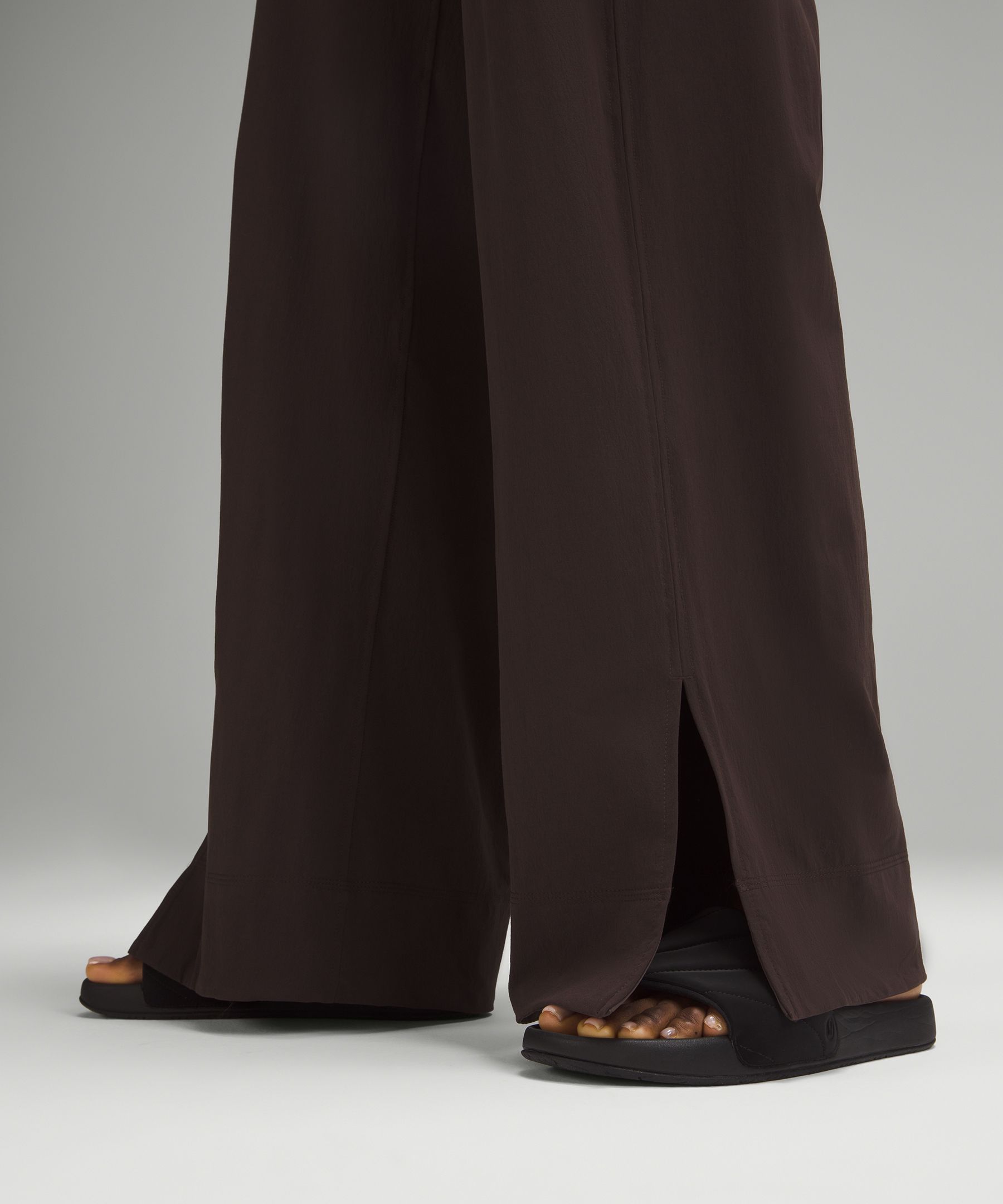 Stretch Woven Wide Leg HR Pant in black I'm 5'11 for reference! : r