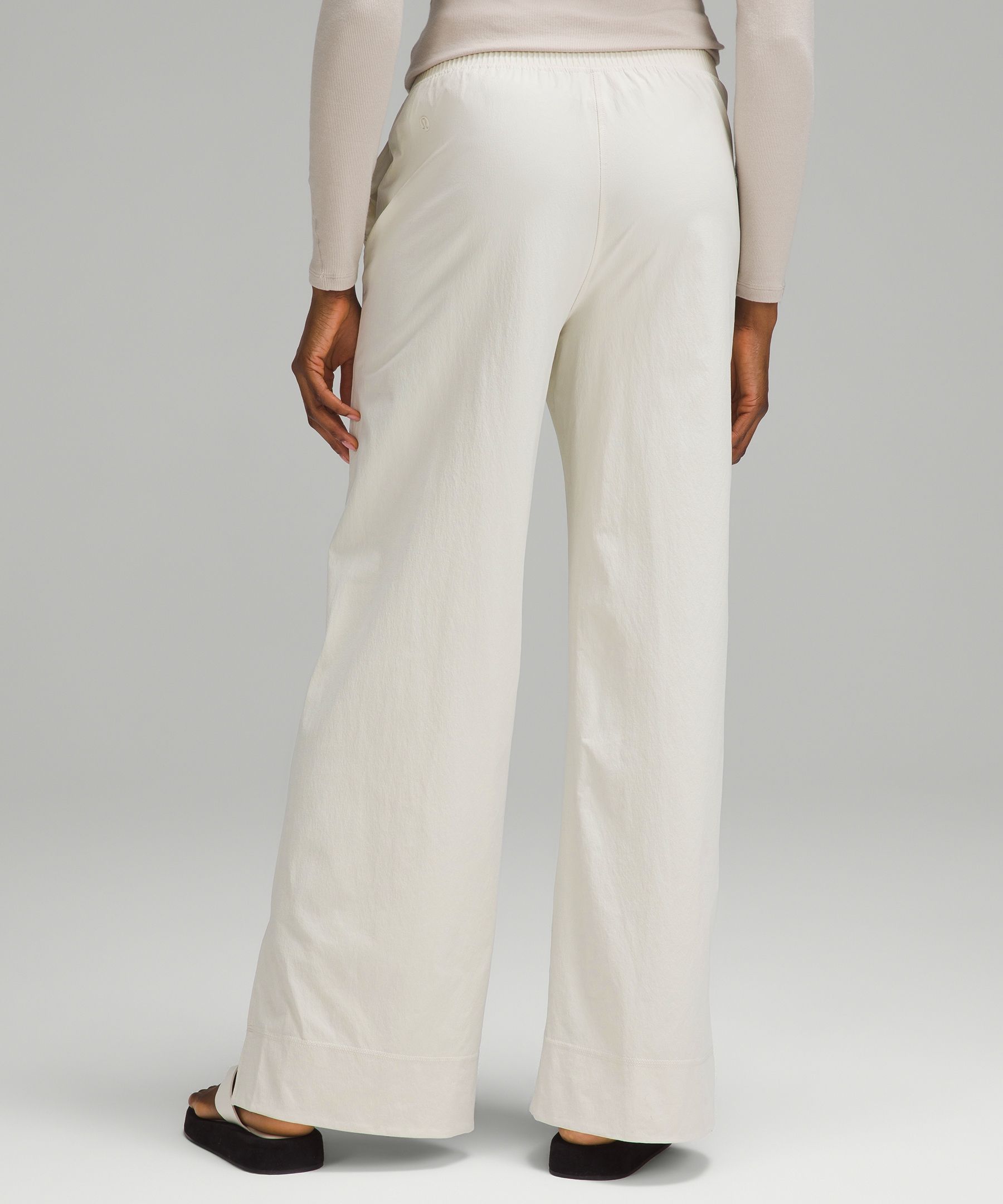 Stretch Woven High-Rise Wide-Leg Pant