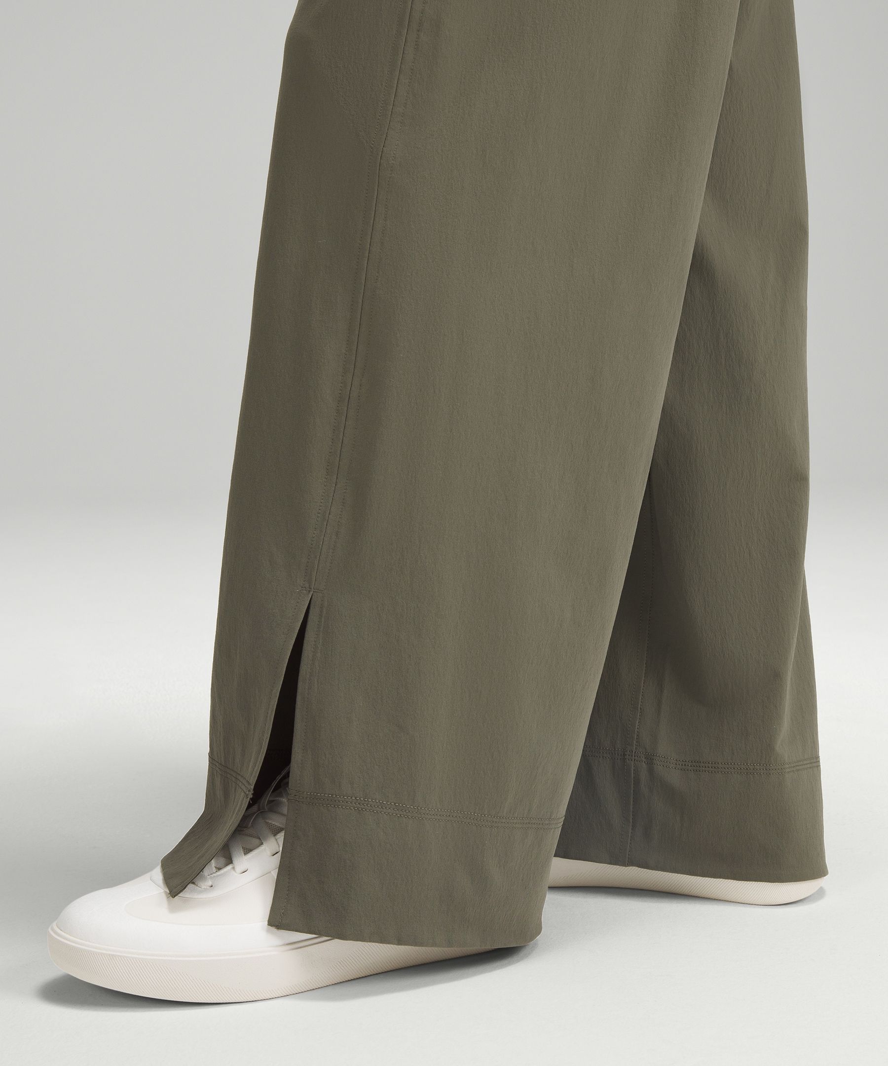 Stretch Woven High-Rise Wide-Leg Pant