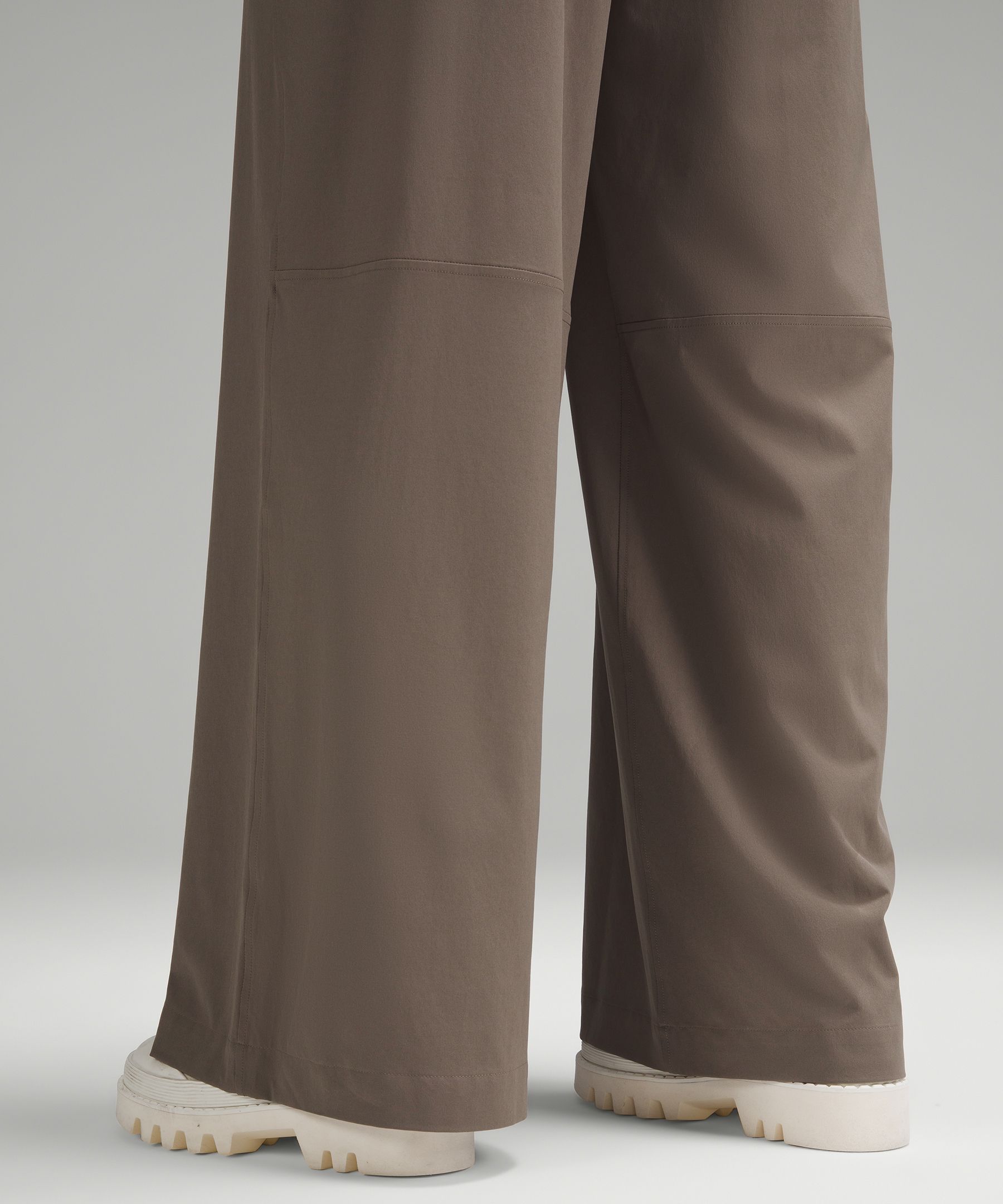lululemon Women's Swift Wide-Leg Mid-Rise Pant Full Length, Bone