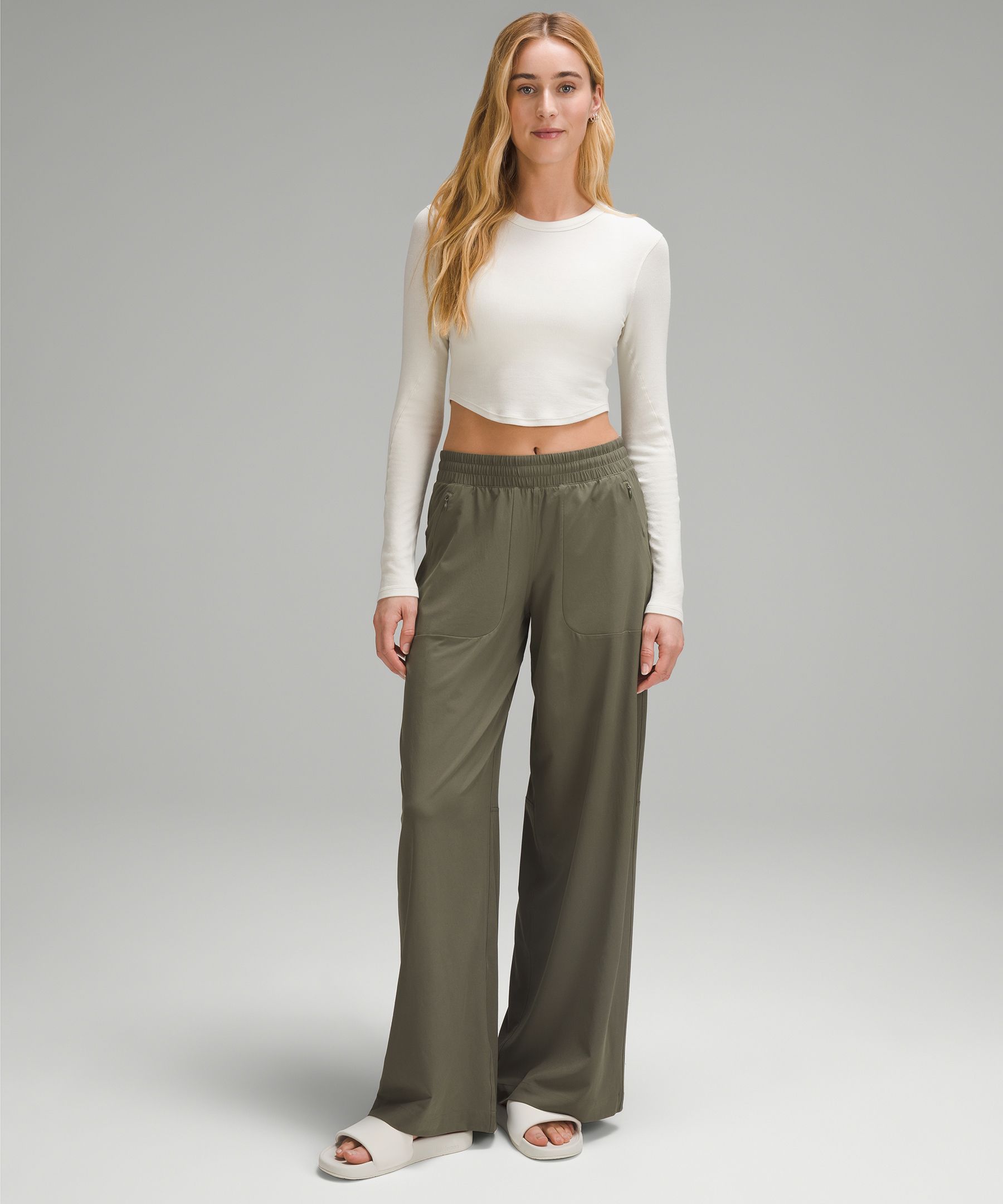 Swift Mid-Rise Wide-Leg Pant