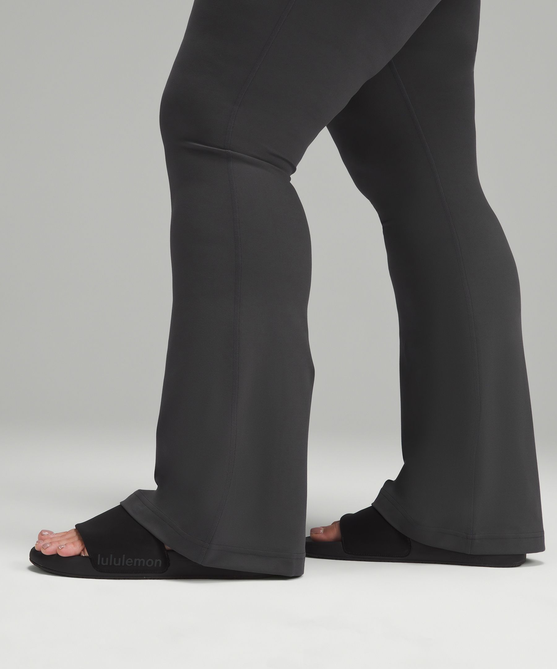 ☆⭐︎coco*　Lululemon Groove ヨガパンツ 黒M(6) Lululemon Groove Pant Bootcut 32