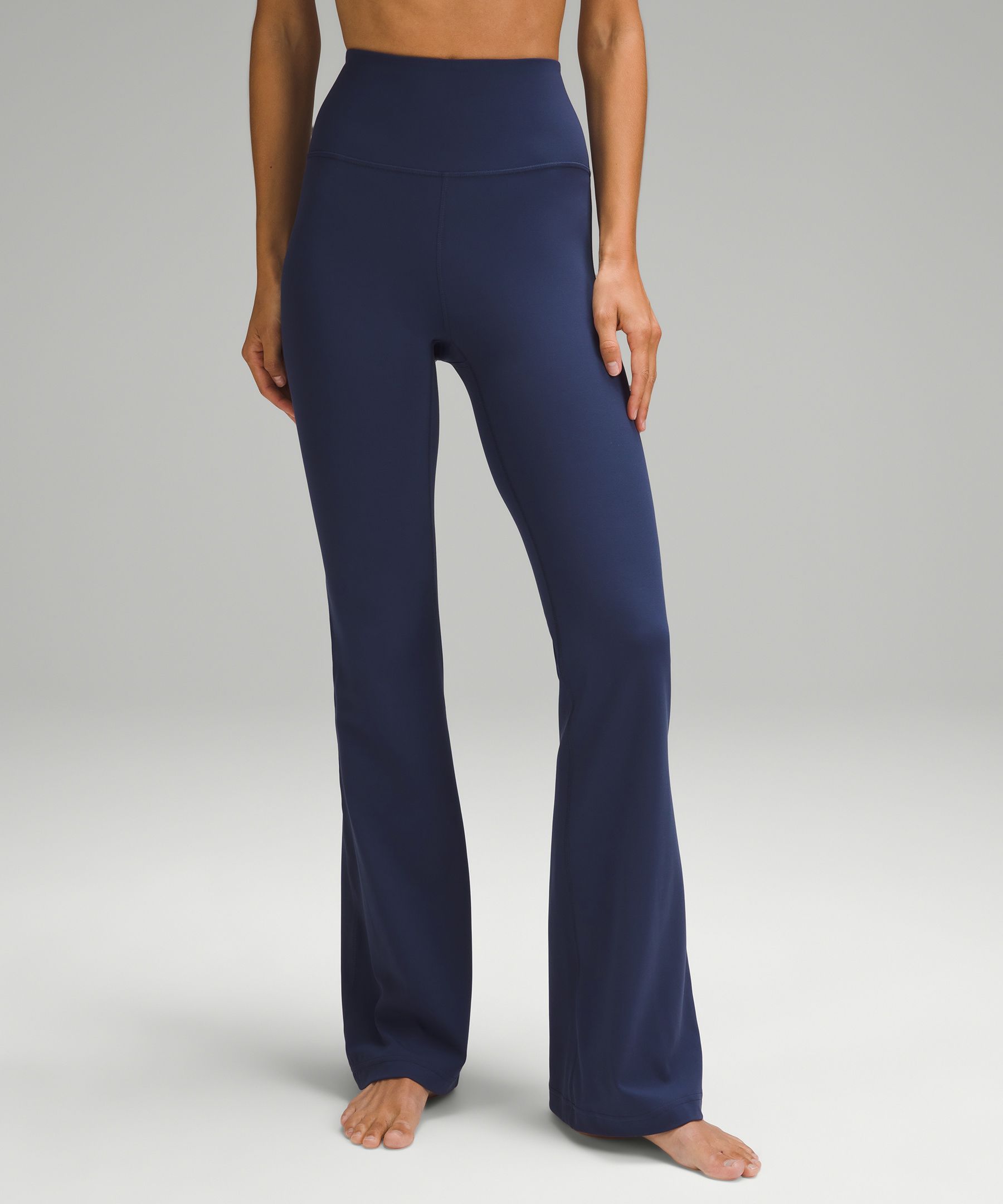 https://images.lululemon.com/is/image/lululemon/LW5FG2S_047870_1?size=800,800