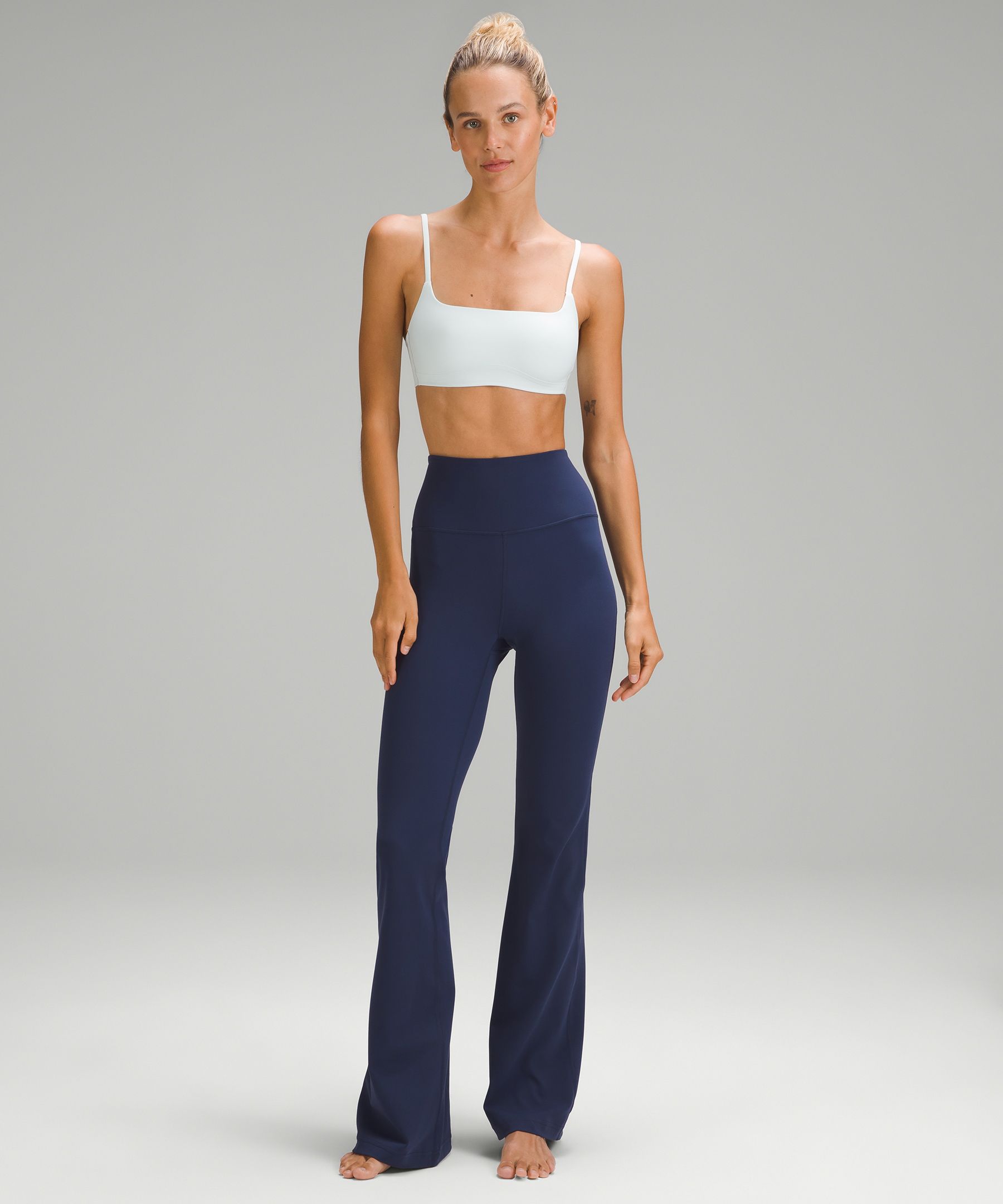 Lululemon Super-High Groove Flared Pant Review (for Petites) - Agent  Athletica