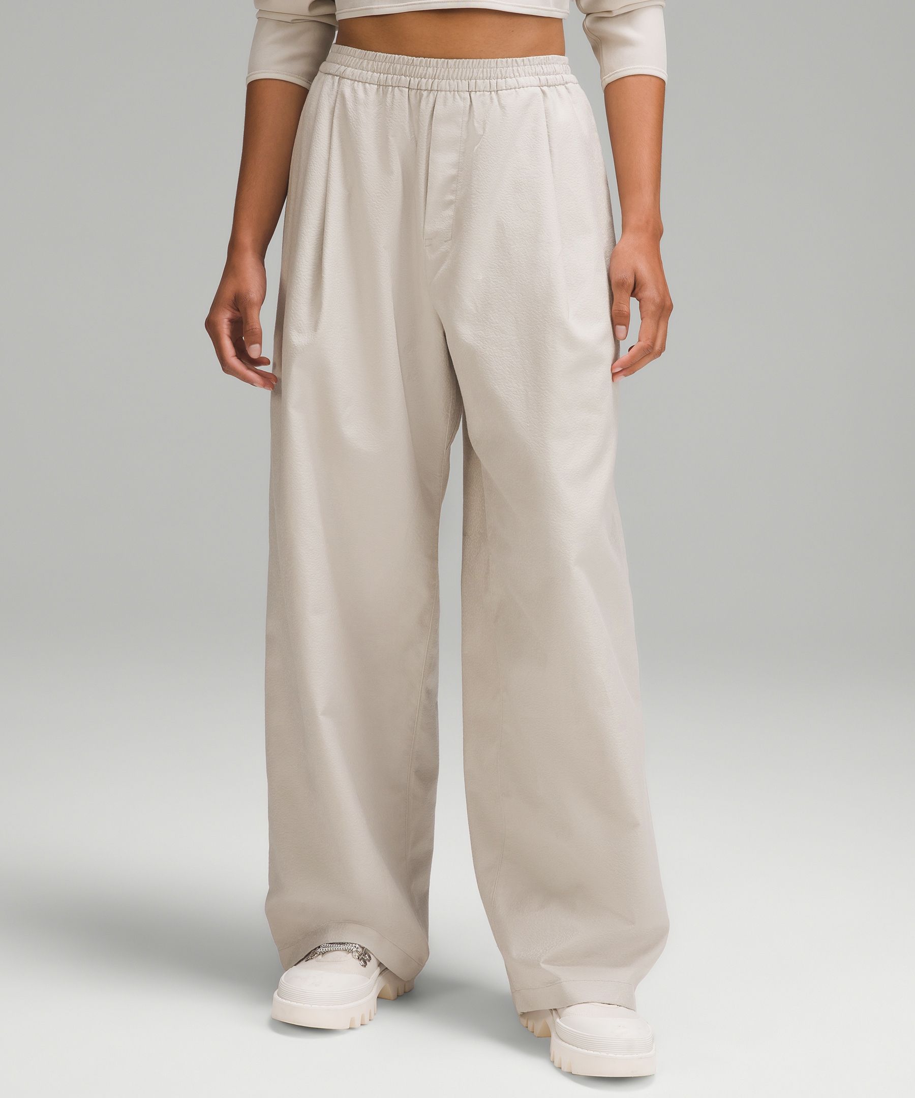 lululemon lab Jacquard Wide-Leg Pant / Material being scratchy : r/lululemon