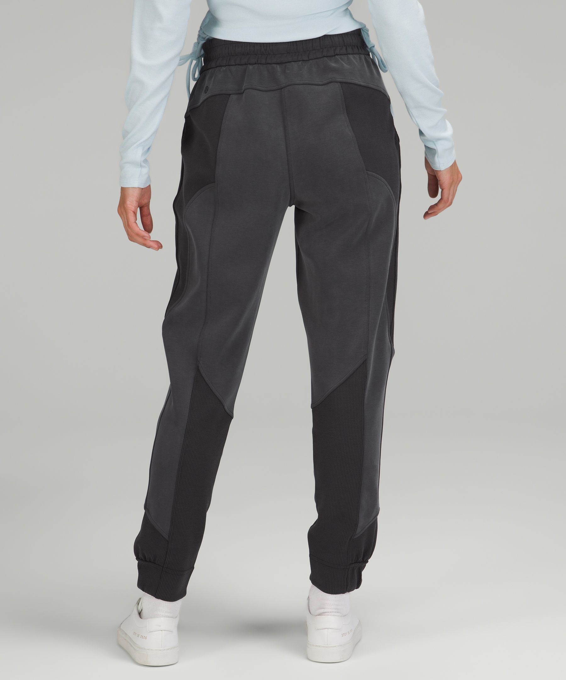 Brushed Softstreme Ribbed High-Rise Jogger