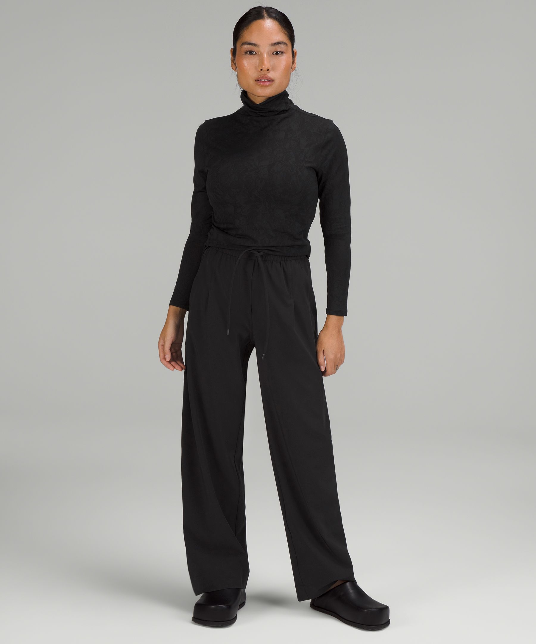 lululemon Hong Kong SAR  Wide leg pants outfit, Lululemon, Wide leg pants