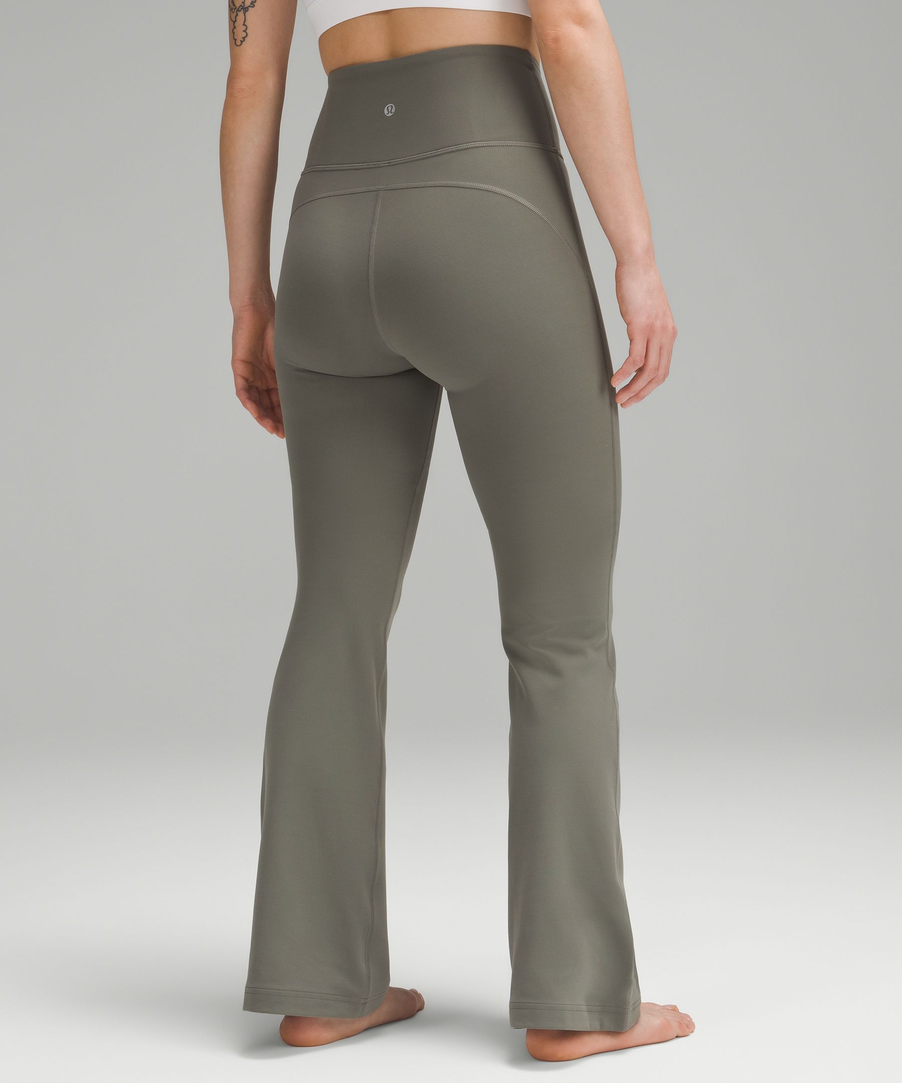 https://images.lululemon.com/is/image/lululemon/LW5FIXA_036763_3?size=800,800