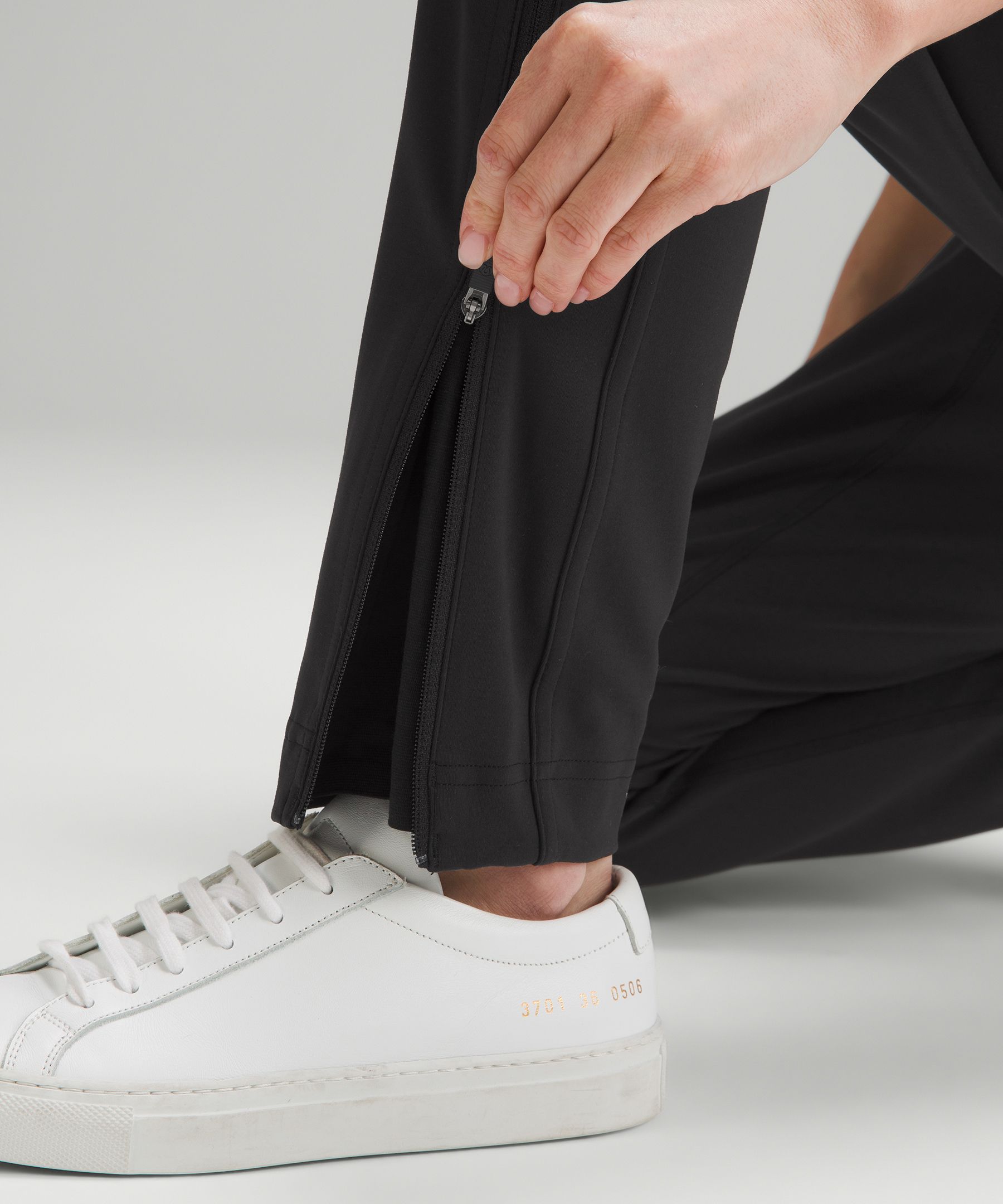 Track pants 2024 zip leg