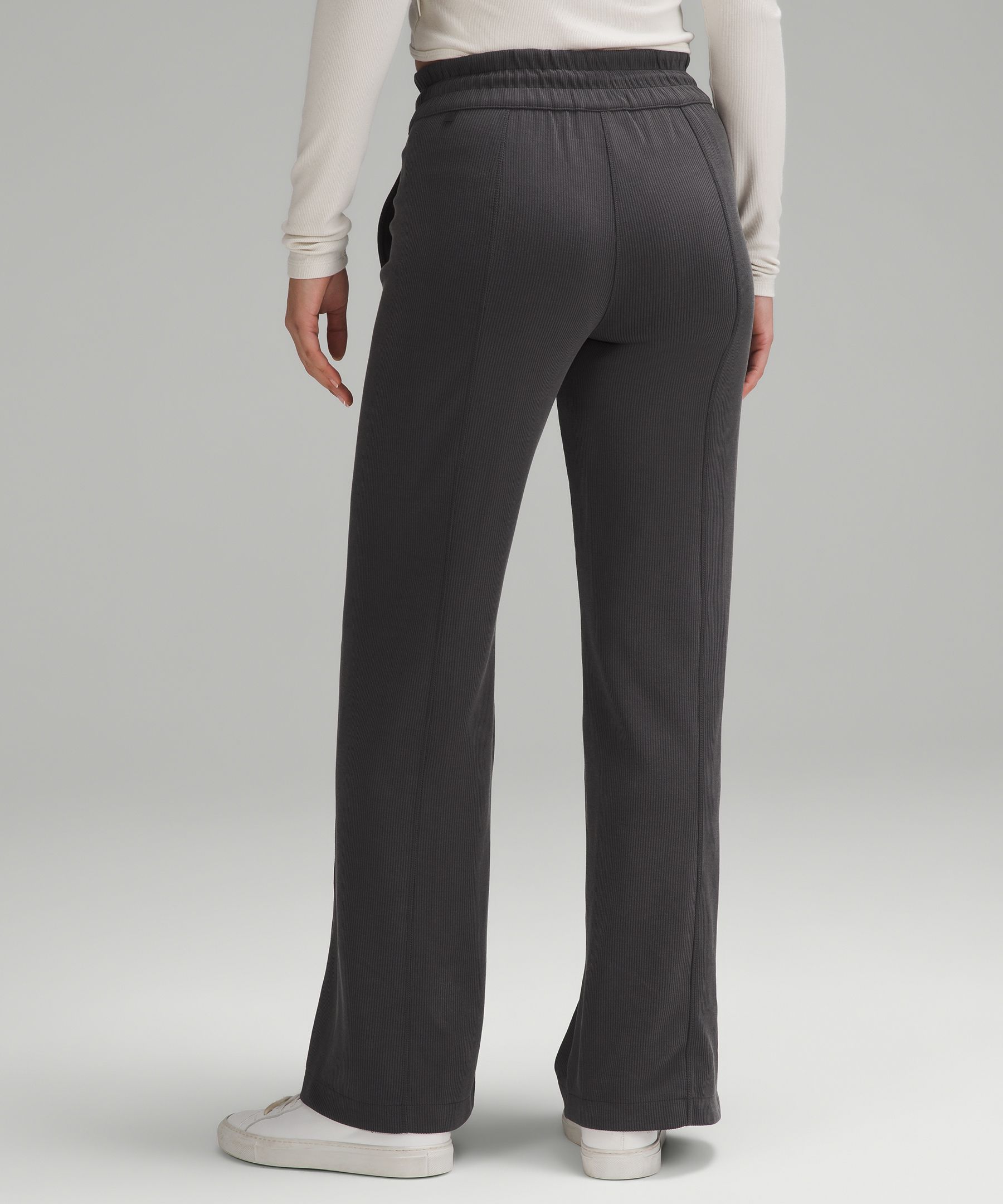 Ribbed Softstreme Mid-Rise Pant 30