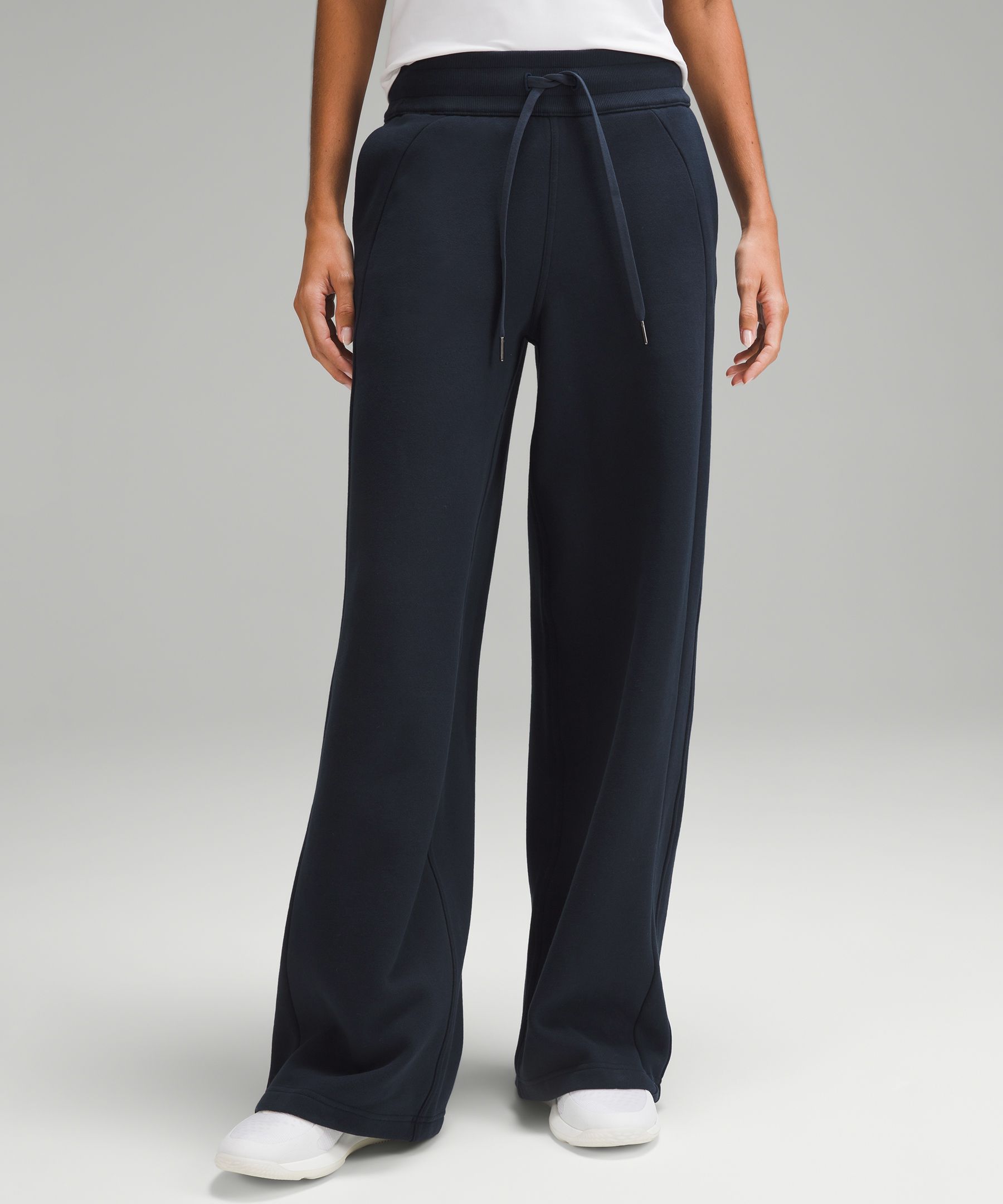 Lululemon on sale flowy pants