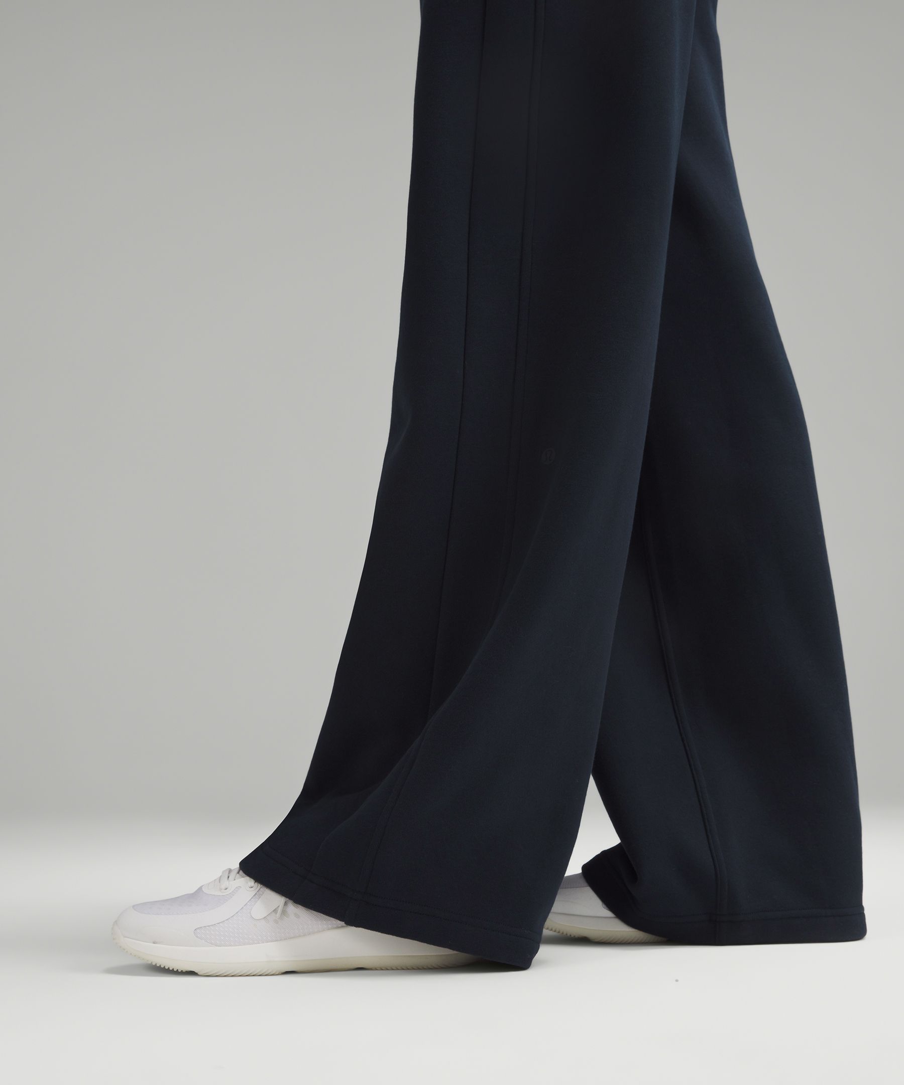 lululemon SCUBA MID-RISE WIDE-LEG - Trousers - heathered core