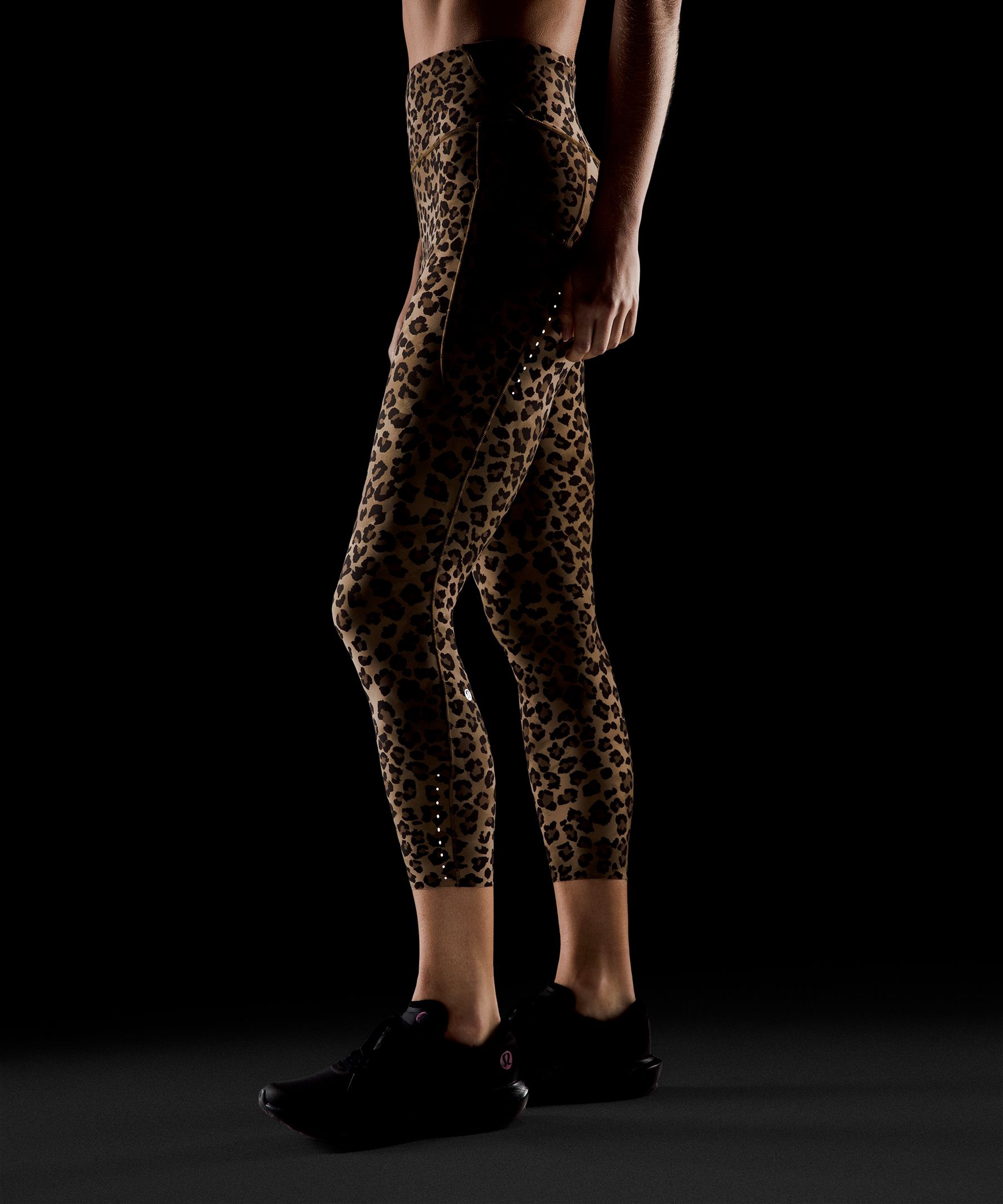 Fast and Free High-Rise Tight 25" *5 Pocket
