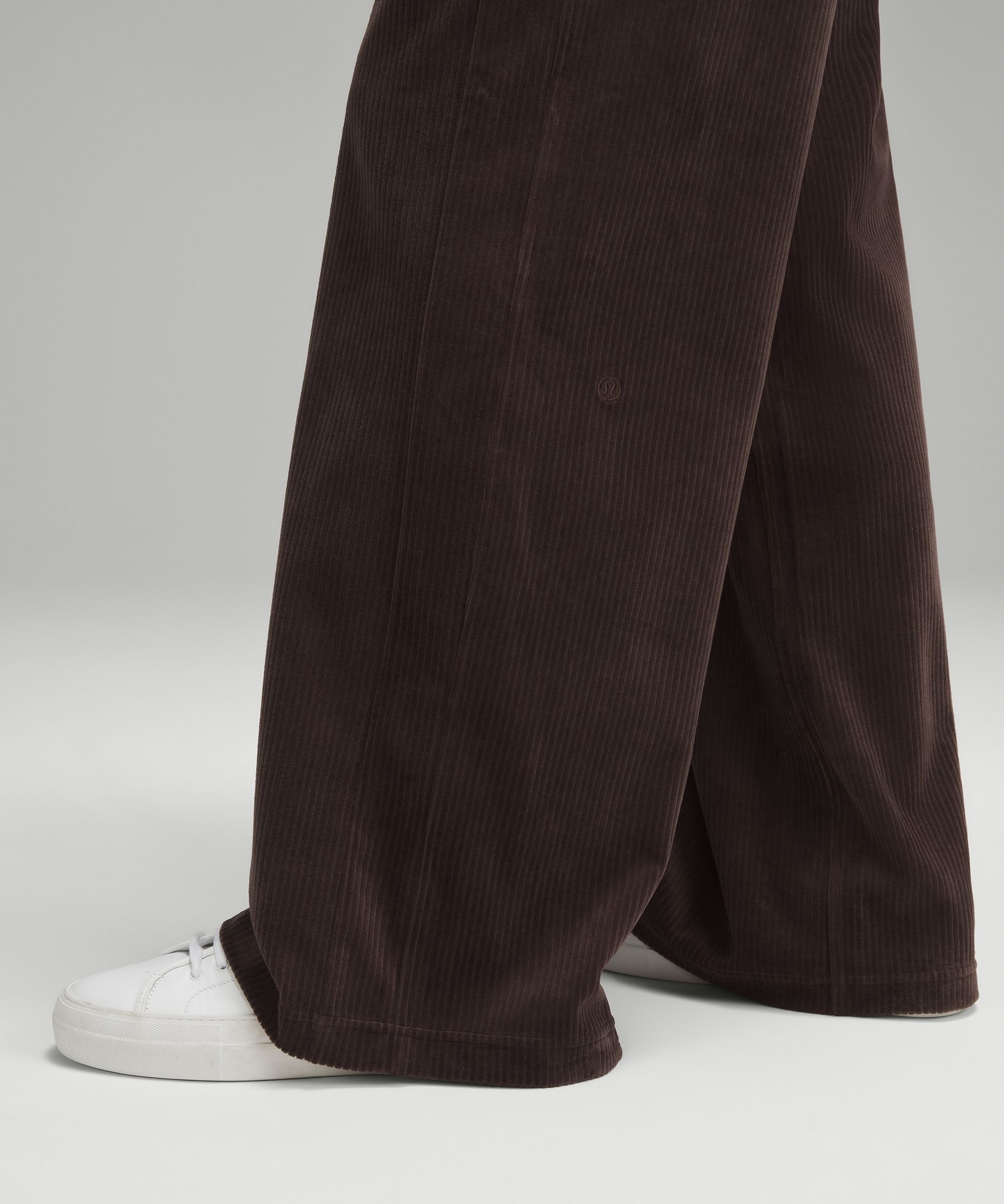 Scuba Mid-Rise Wide-Leg Pant *Velvet Cord