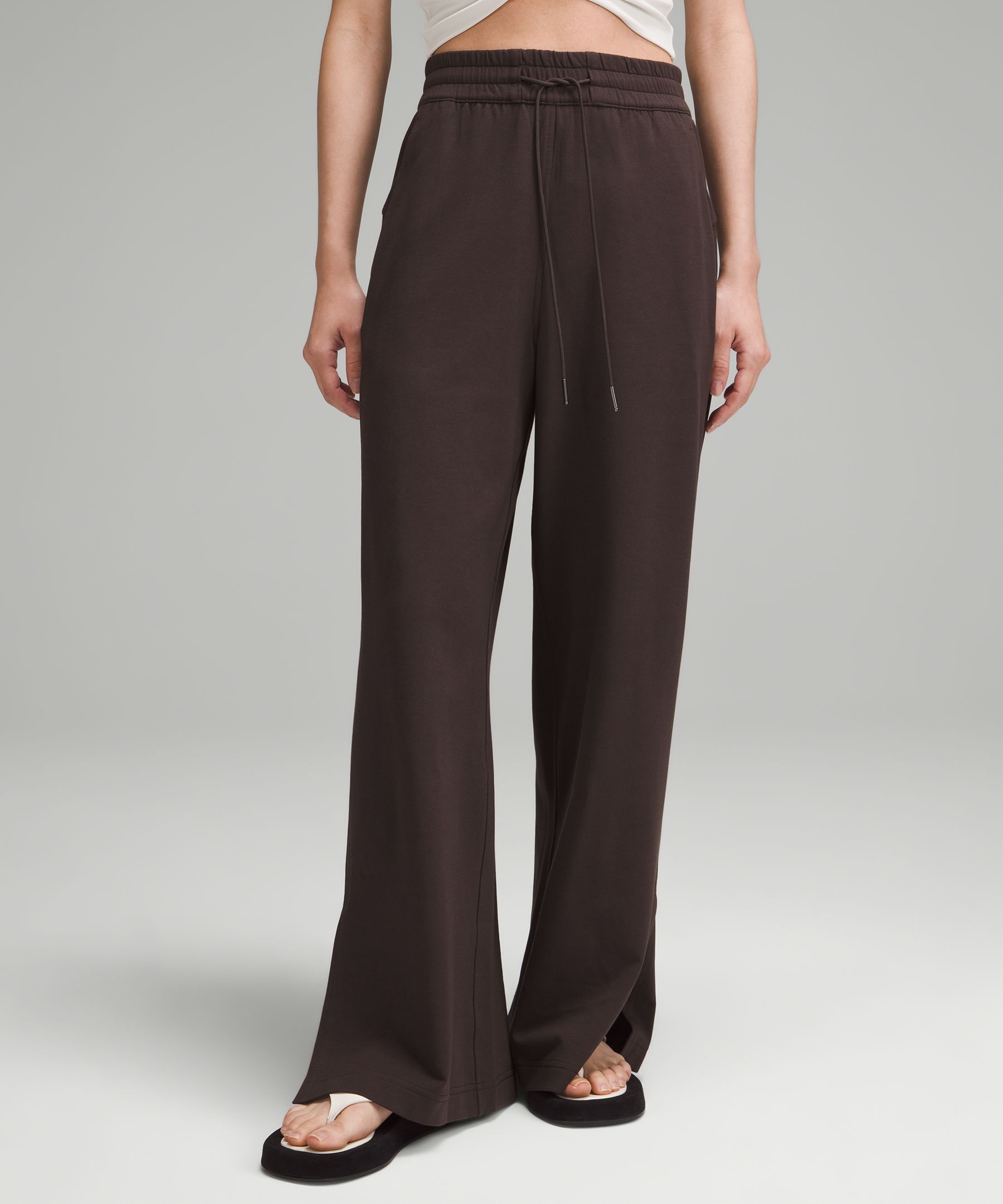 Lululemon straight leg pants hotsell