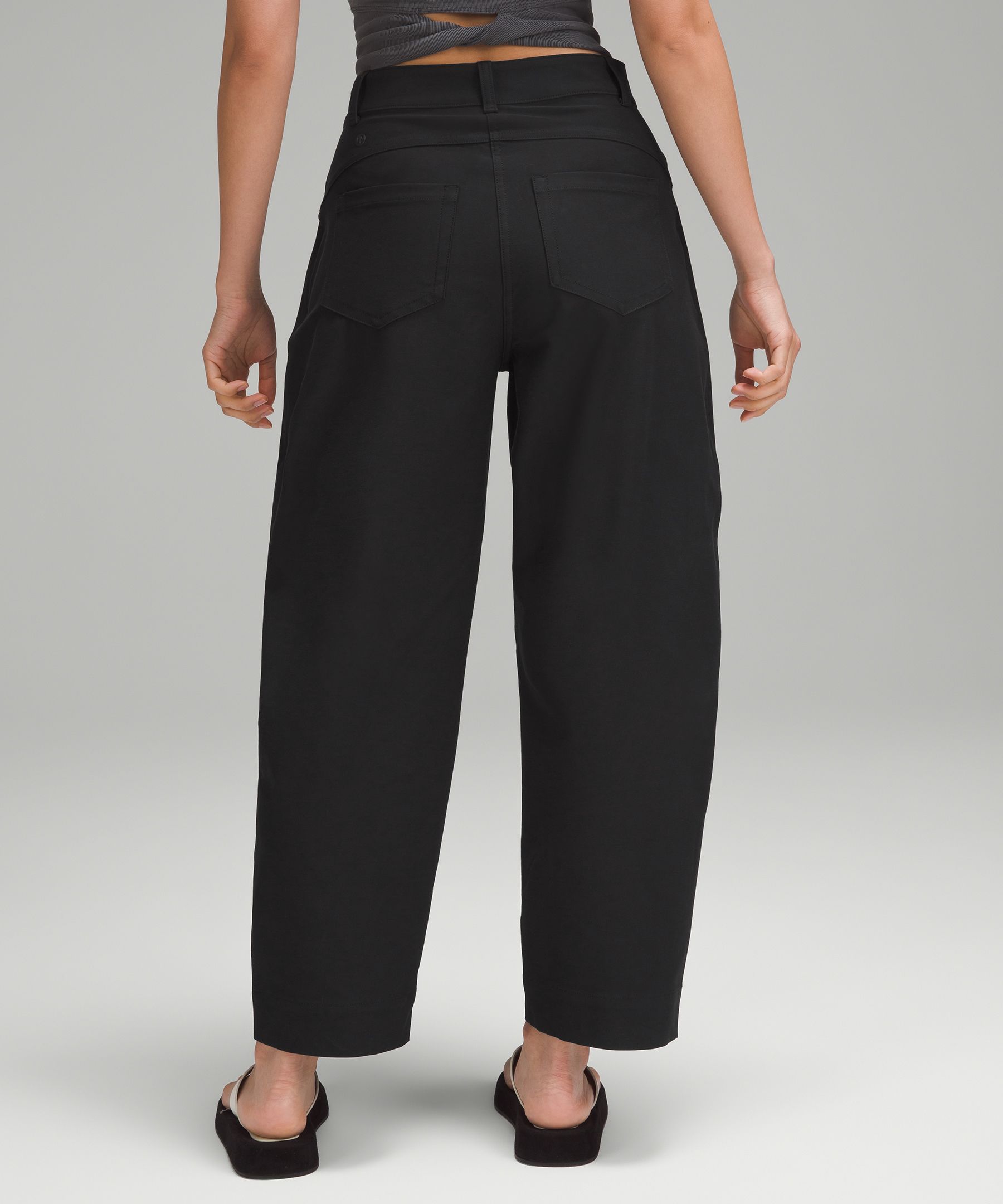 City Sleek Barrel-Leg Pant *Utilitech Asia Fit