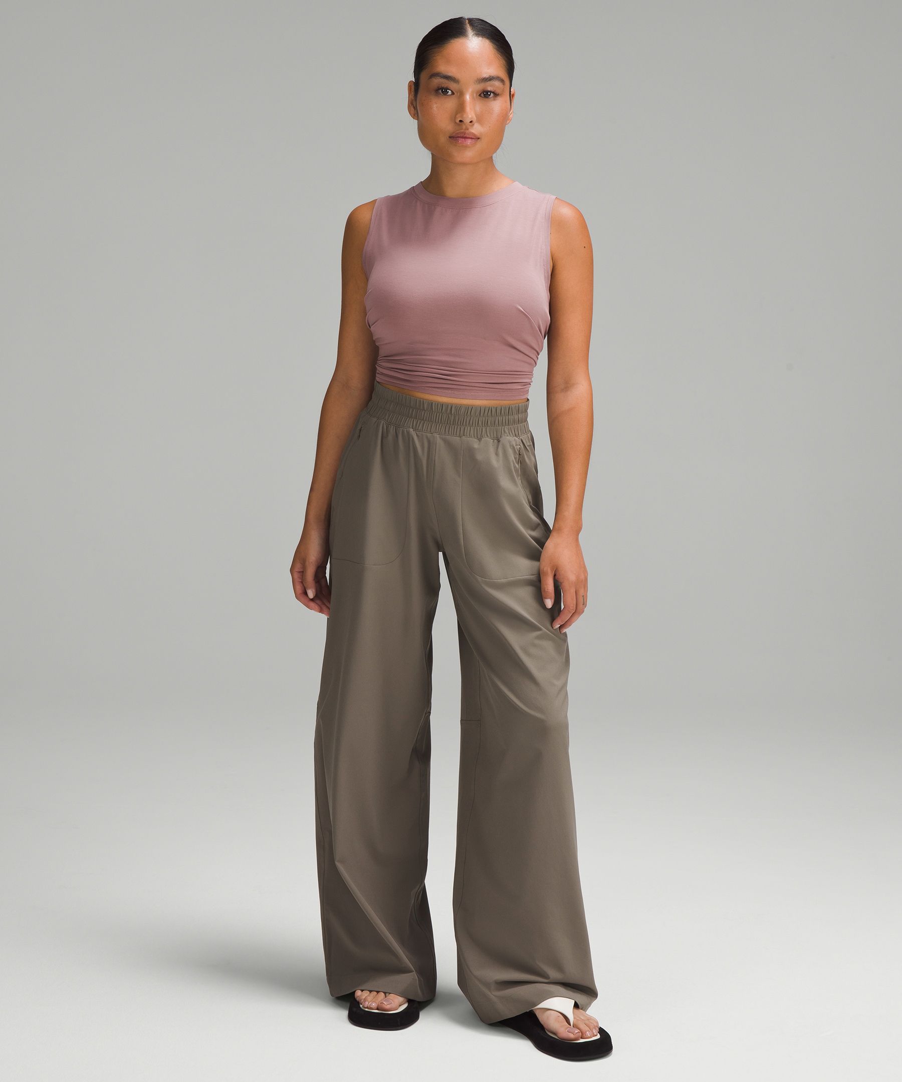 Swift Wide-Leg Mid-Rise Pant