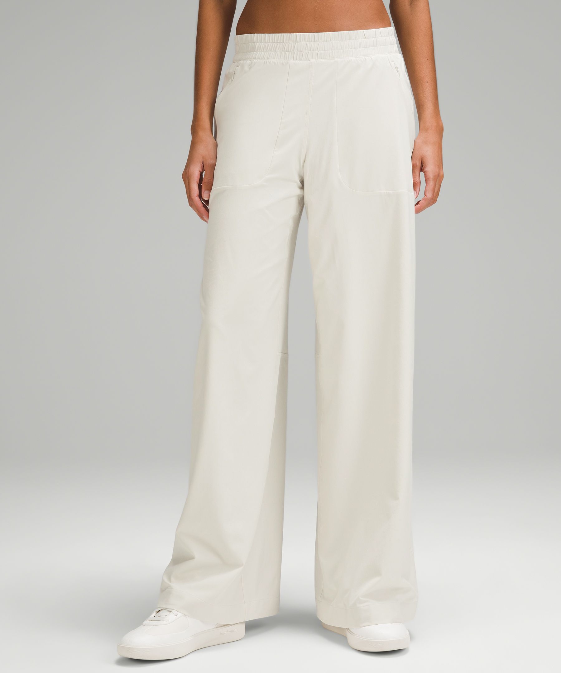 Pantalones de talle medio y pernera ancha de tejido Swift