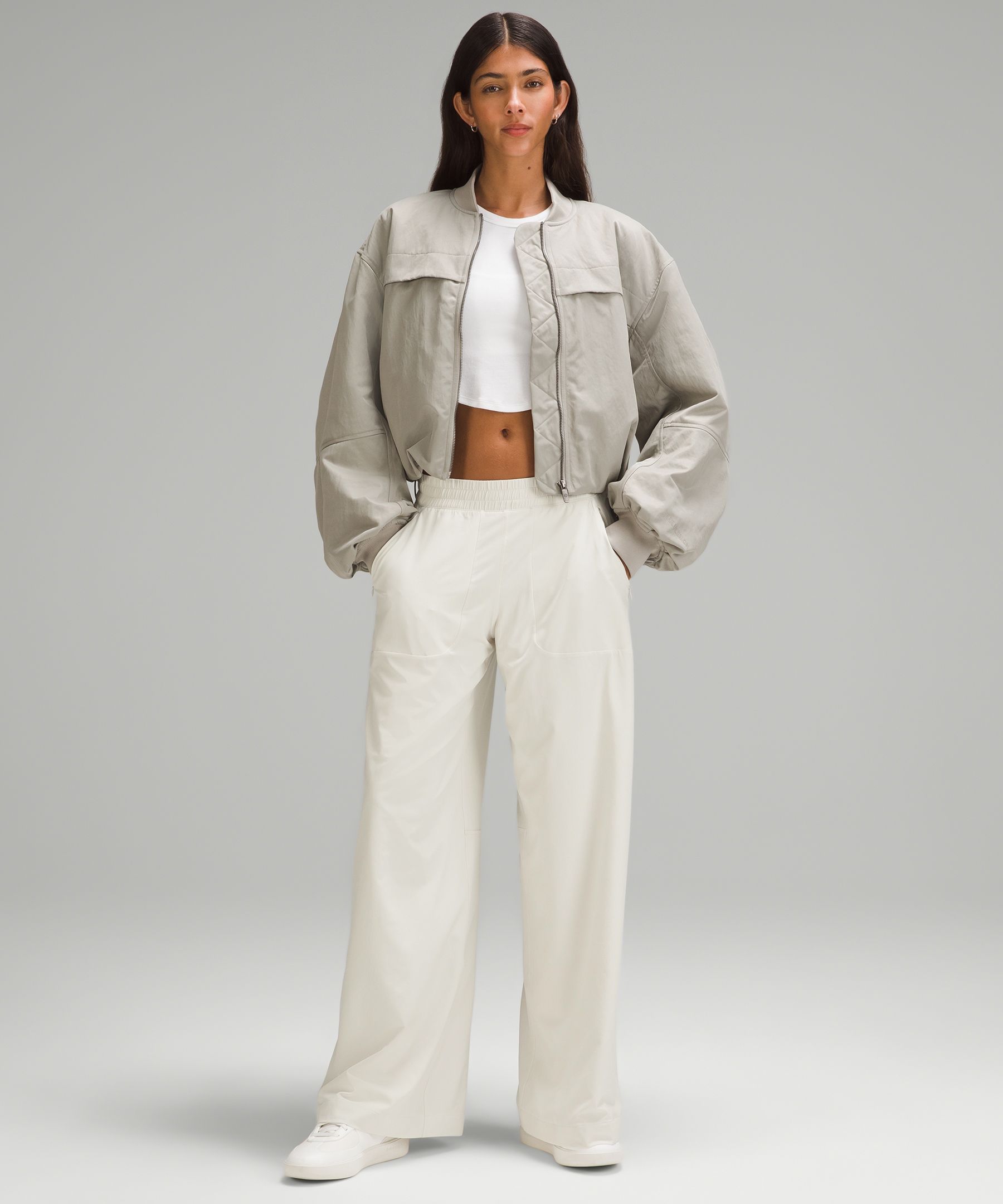 Pantalones de talle medio y pernera ancha de tejido Swift