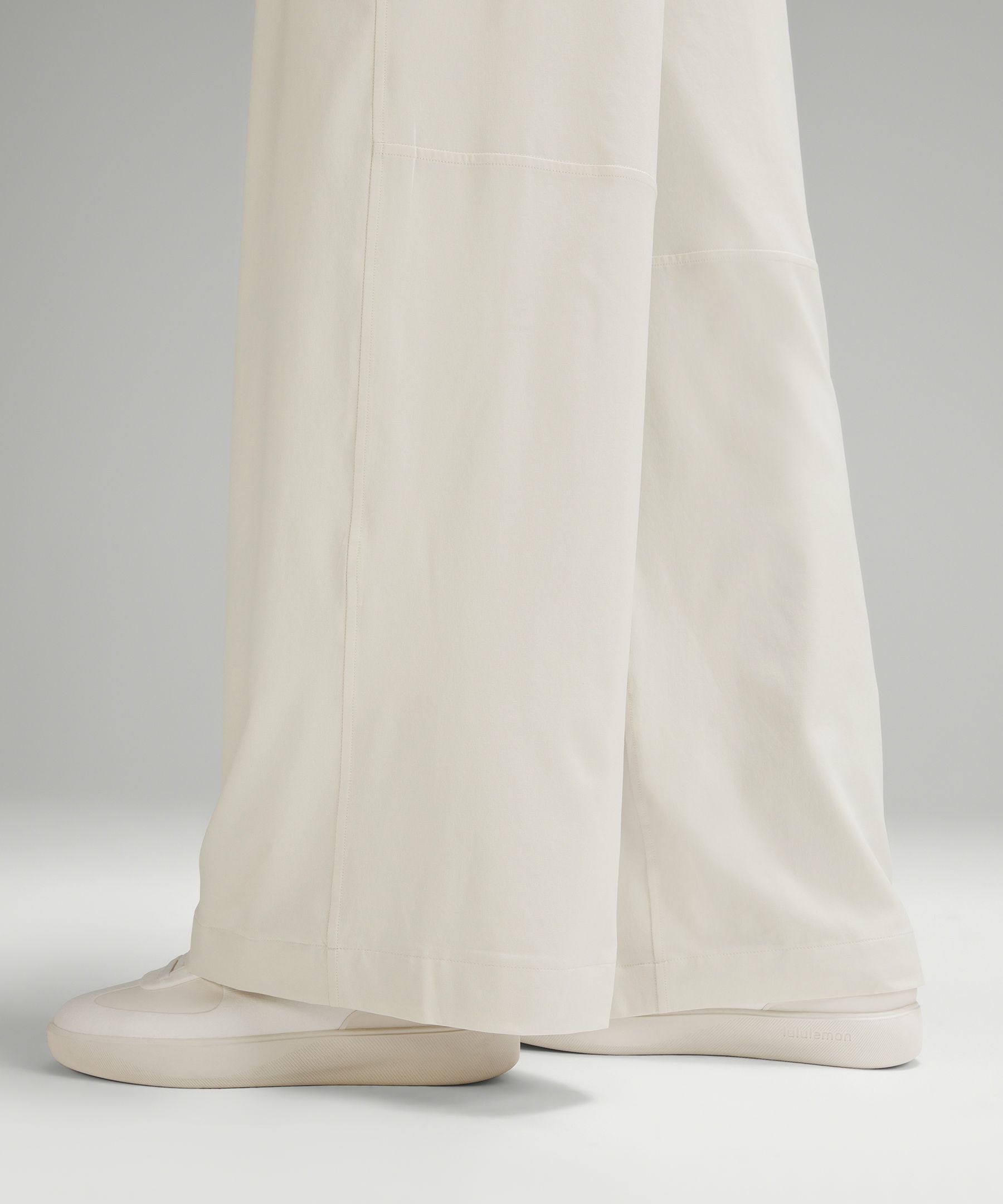 Brooklyn Wide Leg pants versus Lululemon Swift Wide Leg pants : r