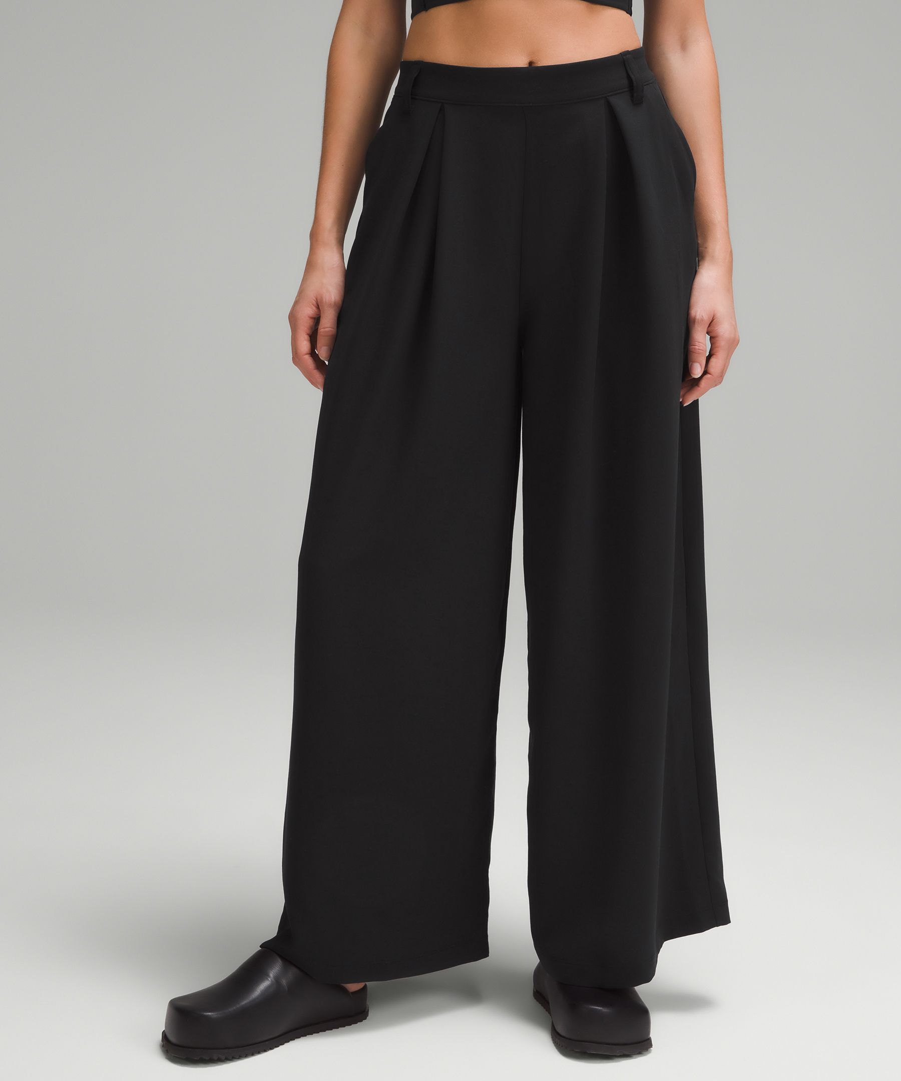 High waisted wide outlet leg pleated pants