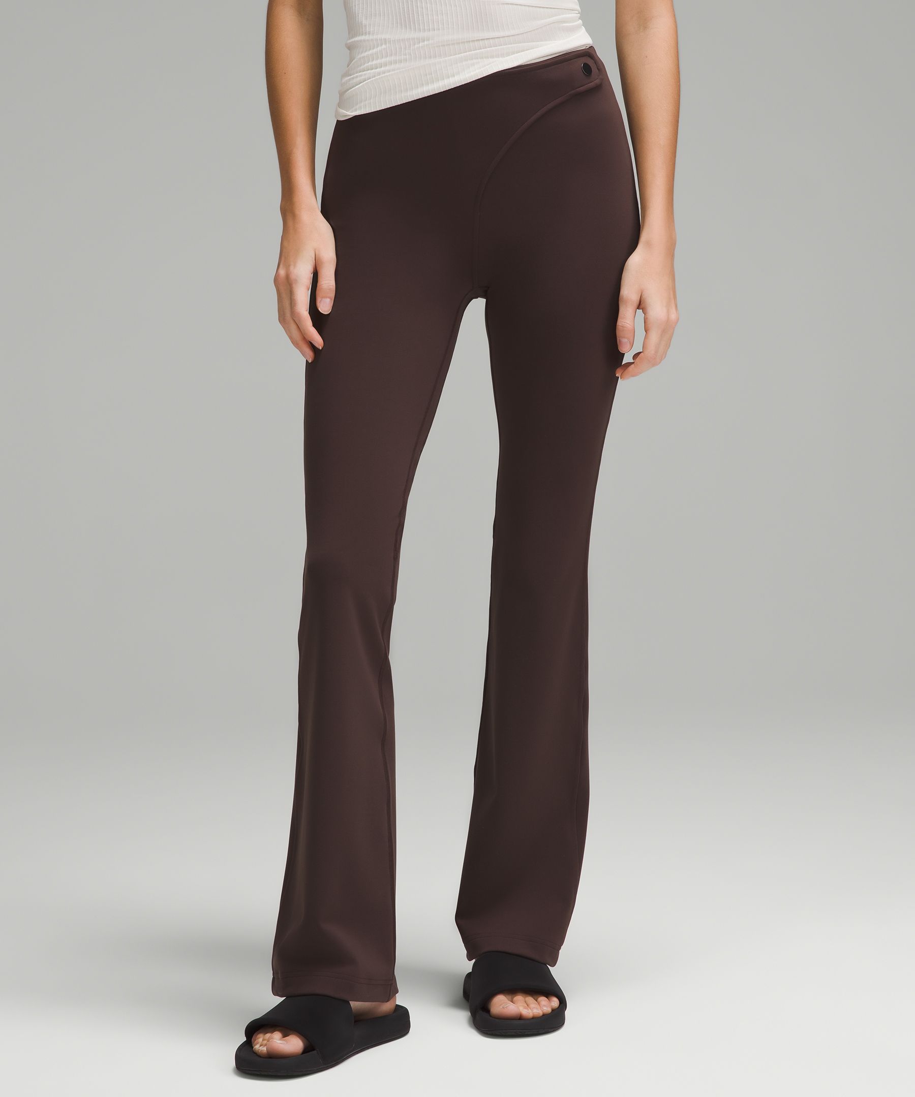 SmoothCover Wrap-Waist Flared Pant 32